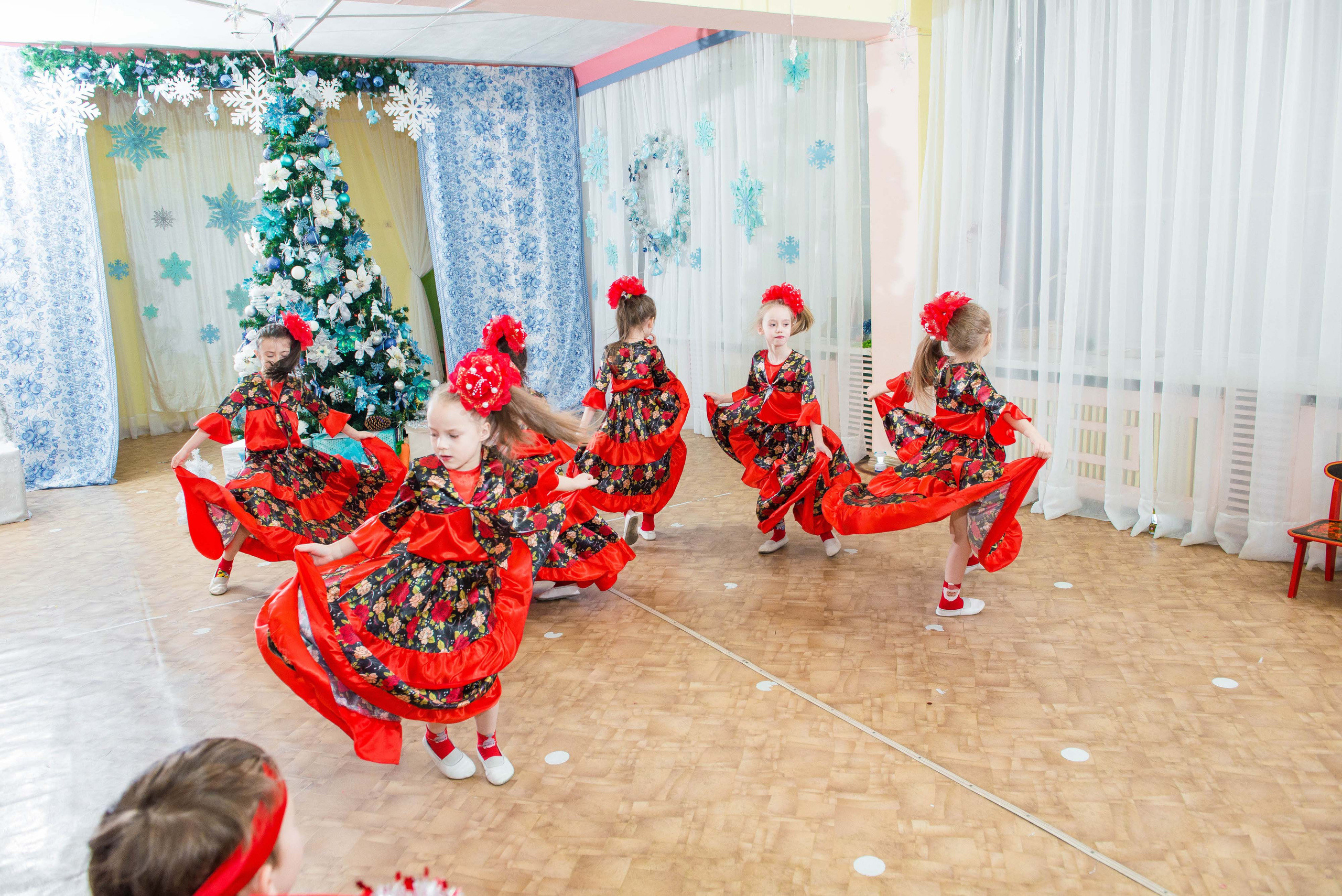 25.12.2019 д. с. № 5, Екатеринбург. Свадебный фотограф на Урале Виктор Соколов