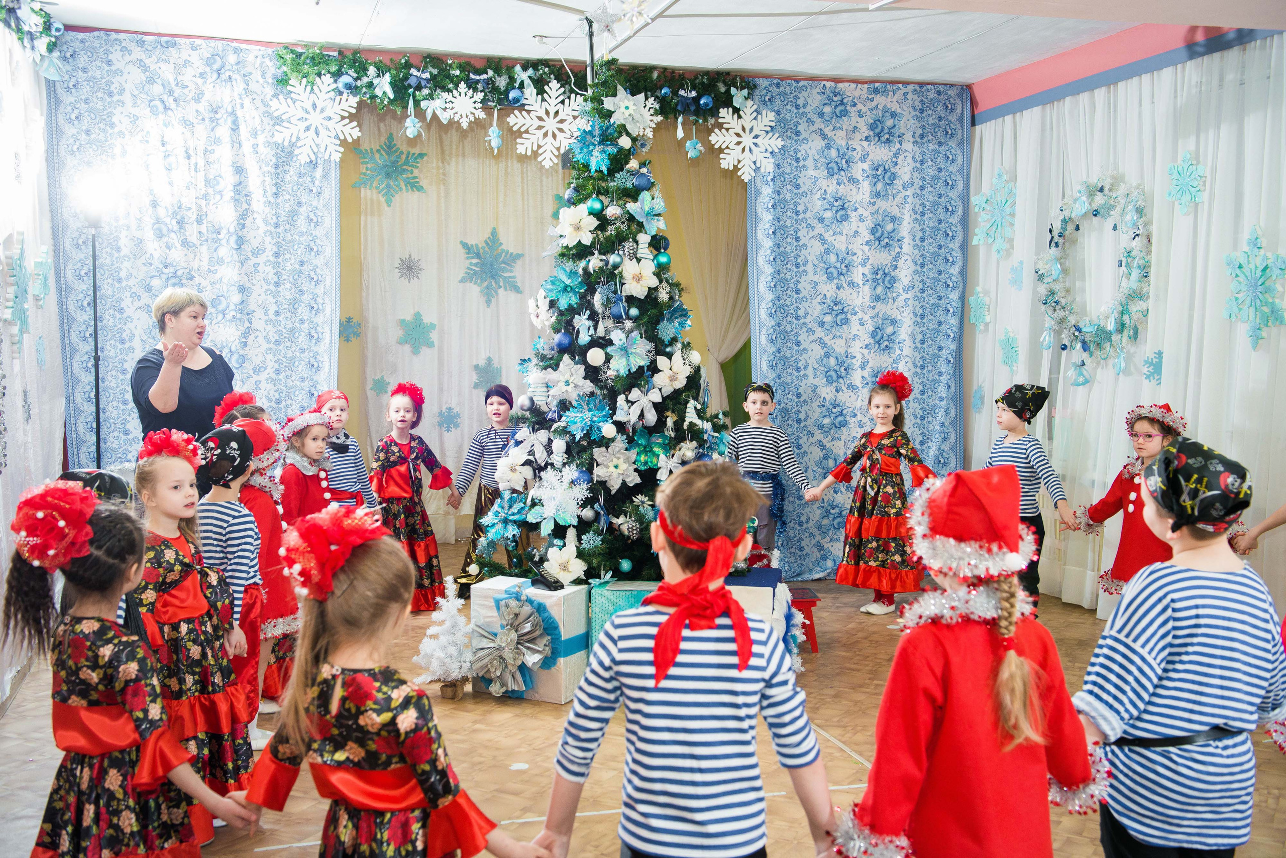 25.12.2019 д. с. № 5, Екатеринбург. Свадебный фотограф на Урале Виктор Соколов