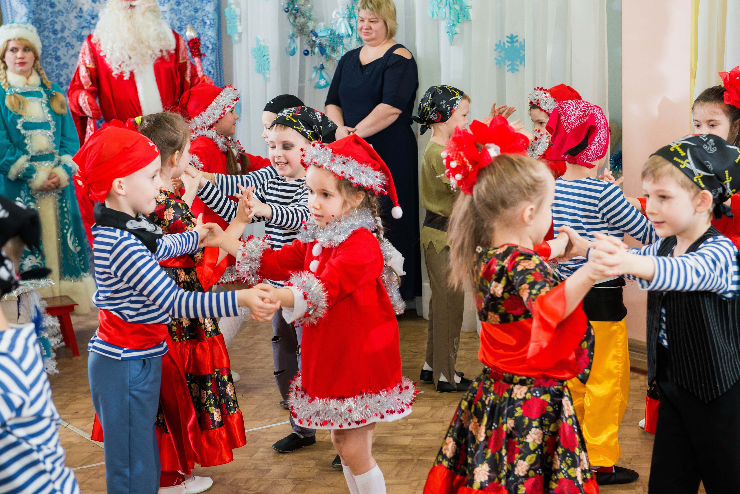 25.12.2019 д. с. № 5, Екатеринбург. Свадебный фотограф на Урале Виктор Соколов