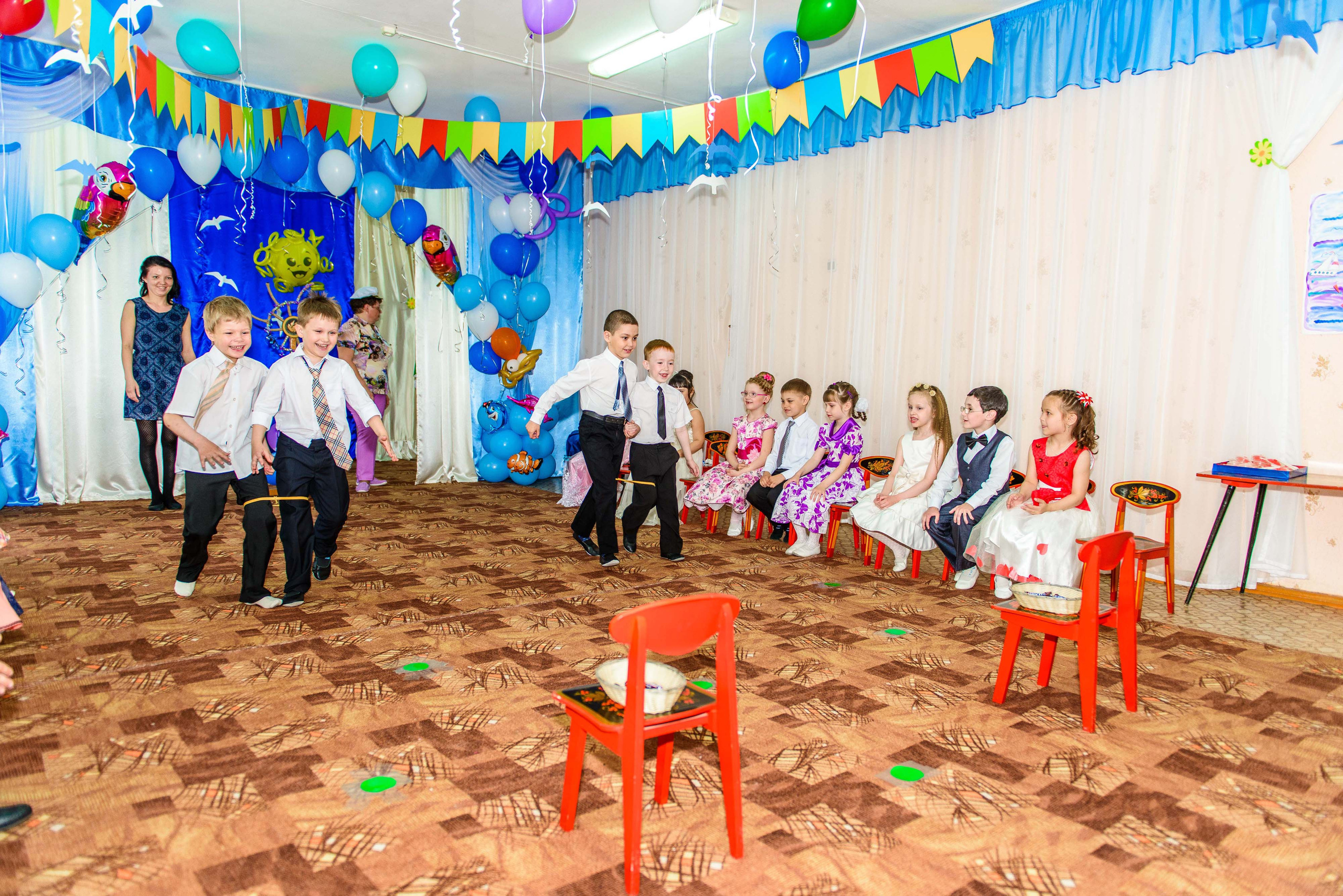 Выпускной, д. с. № 391 28.05.2015, Екатеринбург. Свадебный фотограф на Урале Виктор Соколов