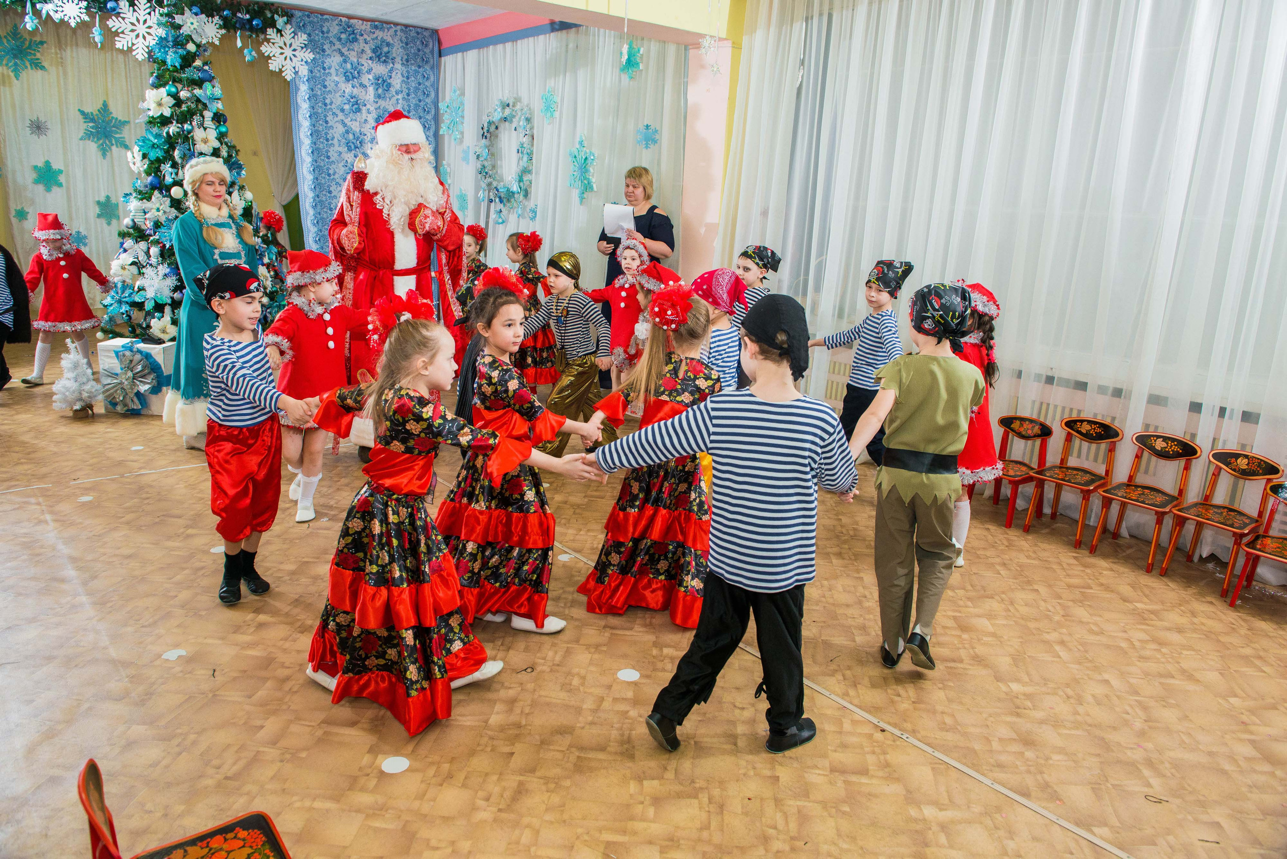 25.12.2019 д. с. № 5, Екатеринбург. Свадебный фотограф на Урале Виктор Соколов