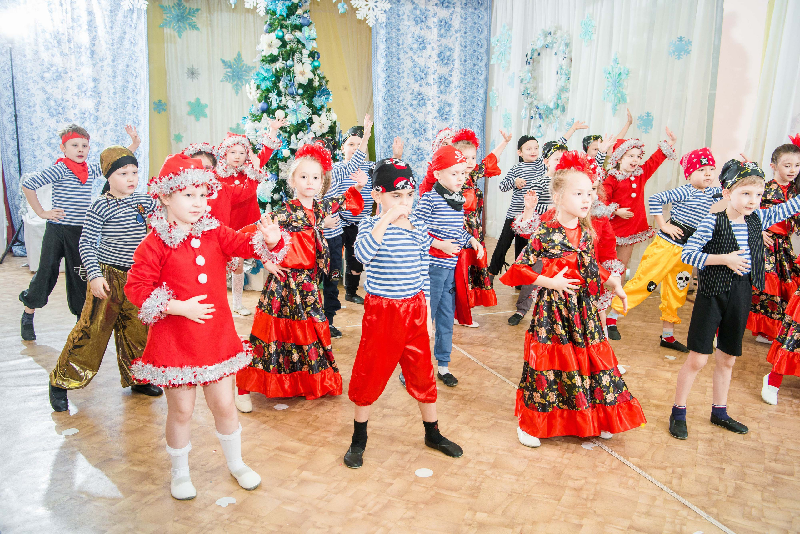 25.12.2019 д. с. № 5, Екатеринбург. Свадебный фотограф на Урале Виктор Соколов