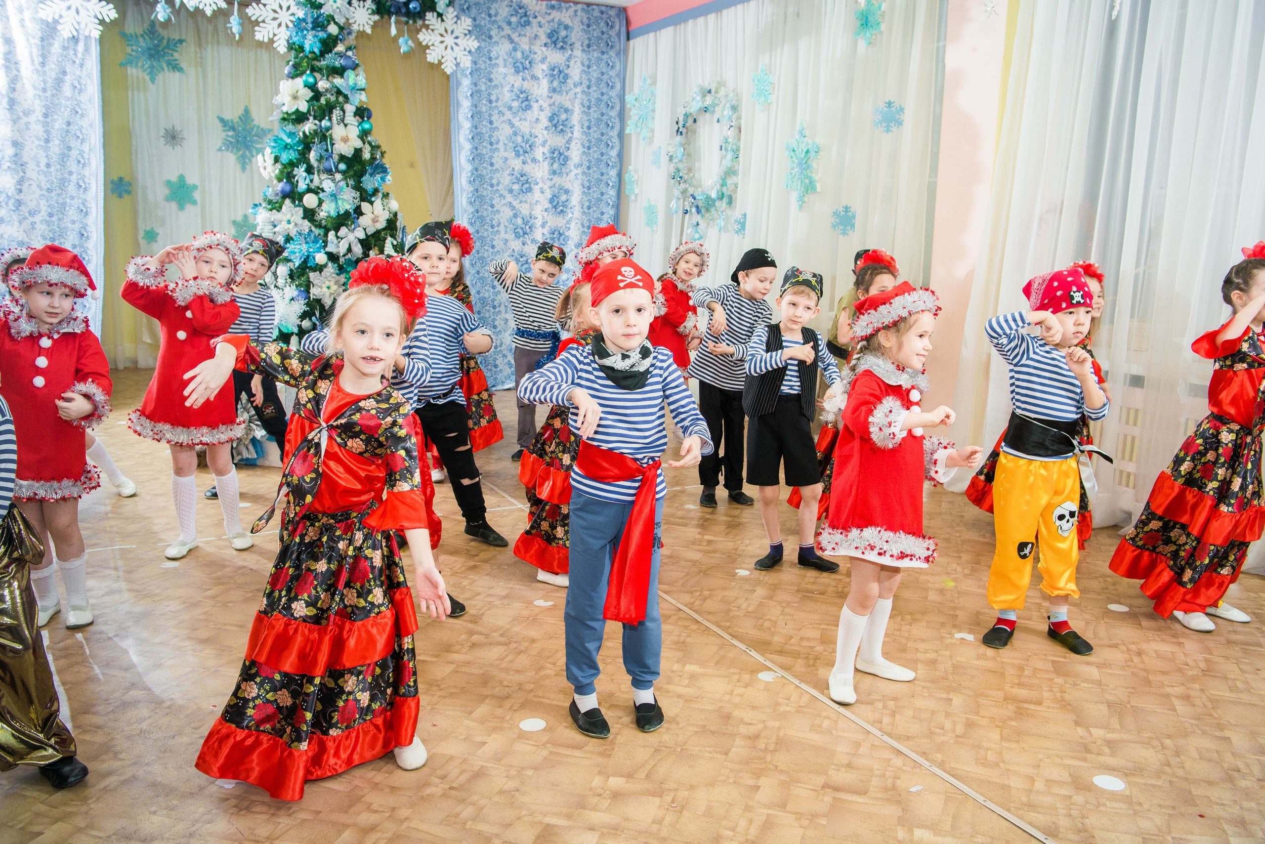 25.12.2019 д. с. № 5, Екатеринбург. Свадебный фотограф на Урале Виктор Соколов