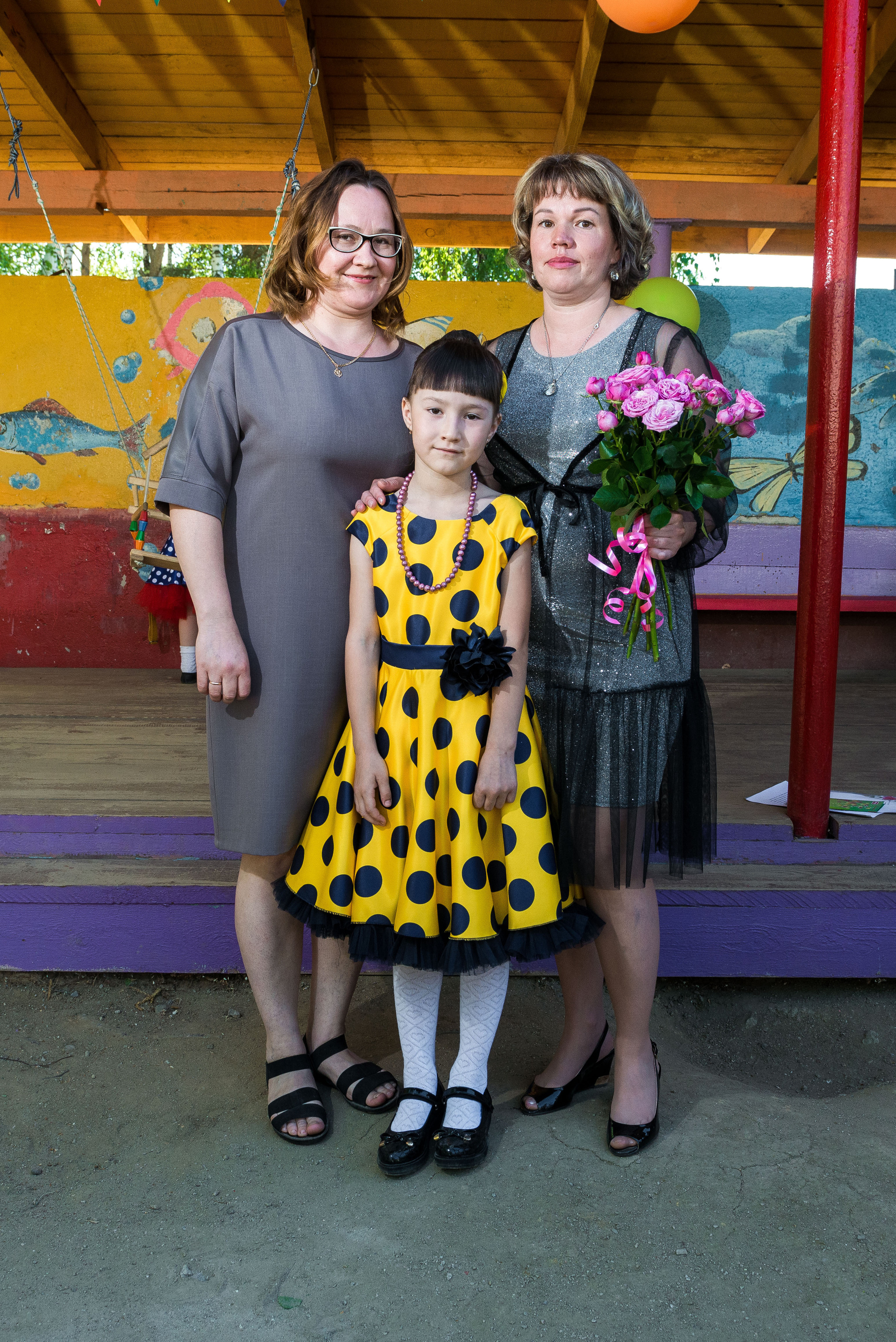 Выпускной 21.05.2021 д. с. № 518, пос. Садовый. Свадебный фотограф на Урале Виктор Соколов