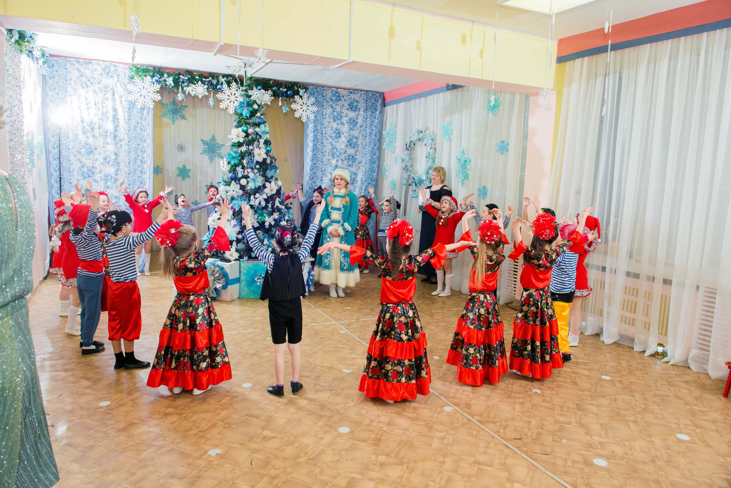 25.12.2019 д. с. № 5, Екатеринбург. Свадебный фотограф на Урале Виктор Соколов