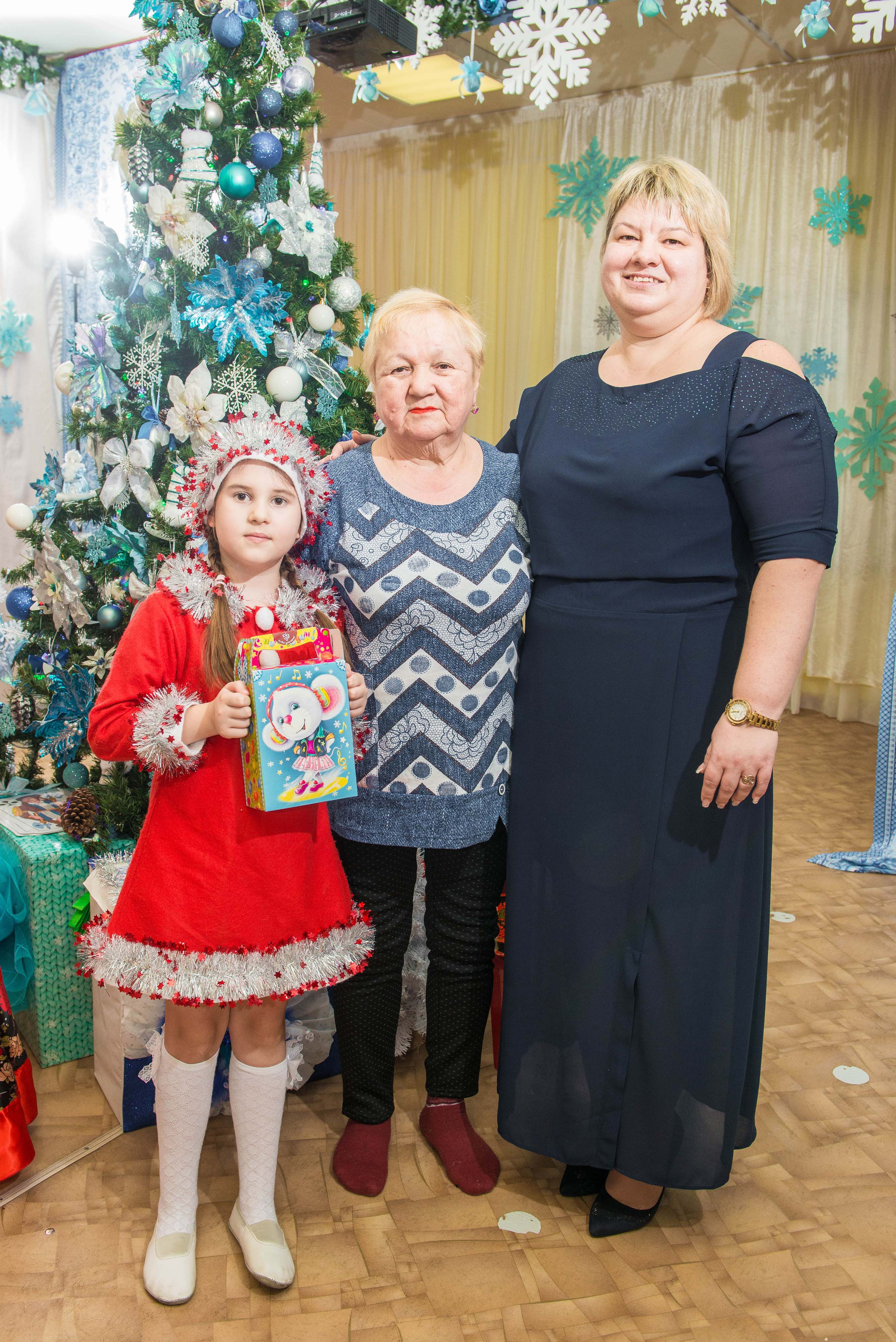 25.12.2019 д. с. № 5, Екатеринбург. Свадебный фотограф на Урале Виктор Соколов