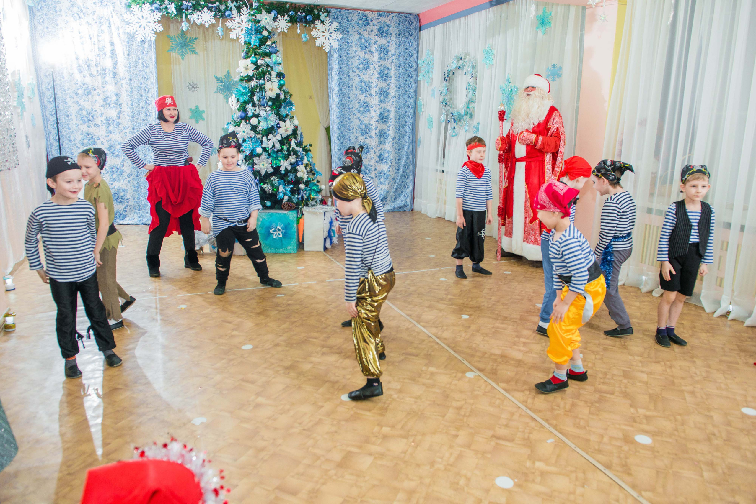 25.12.2019 д. с. № 5, Екатеринбург. Свадебный фотограф на Урале Виктор Соколов