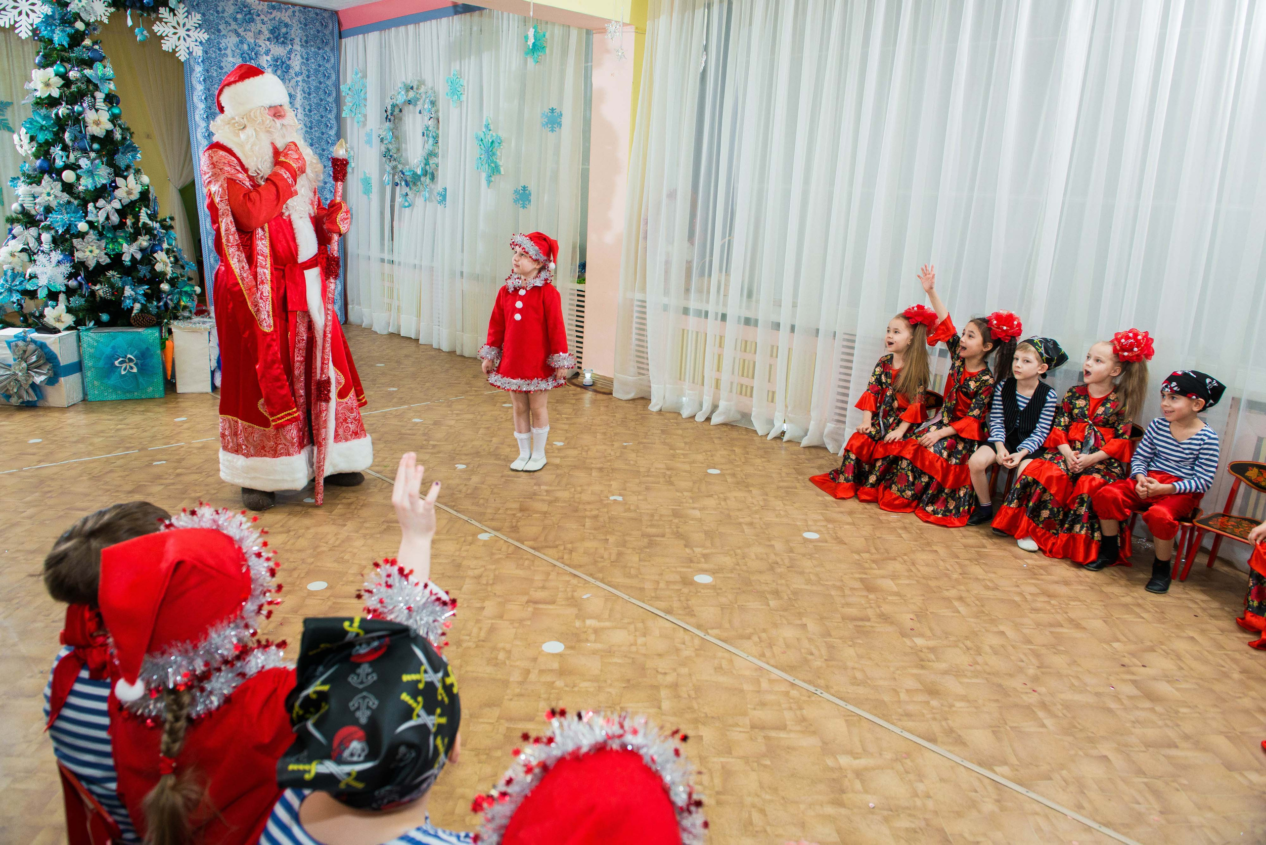 25.12.2019 д. с. № 5, Екатеринбург. Свадебный фотограф на Урале Виктор Соколов