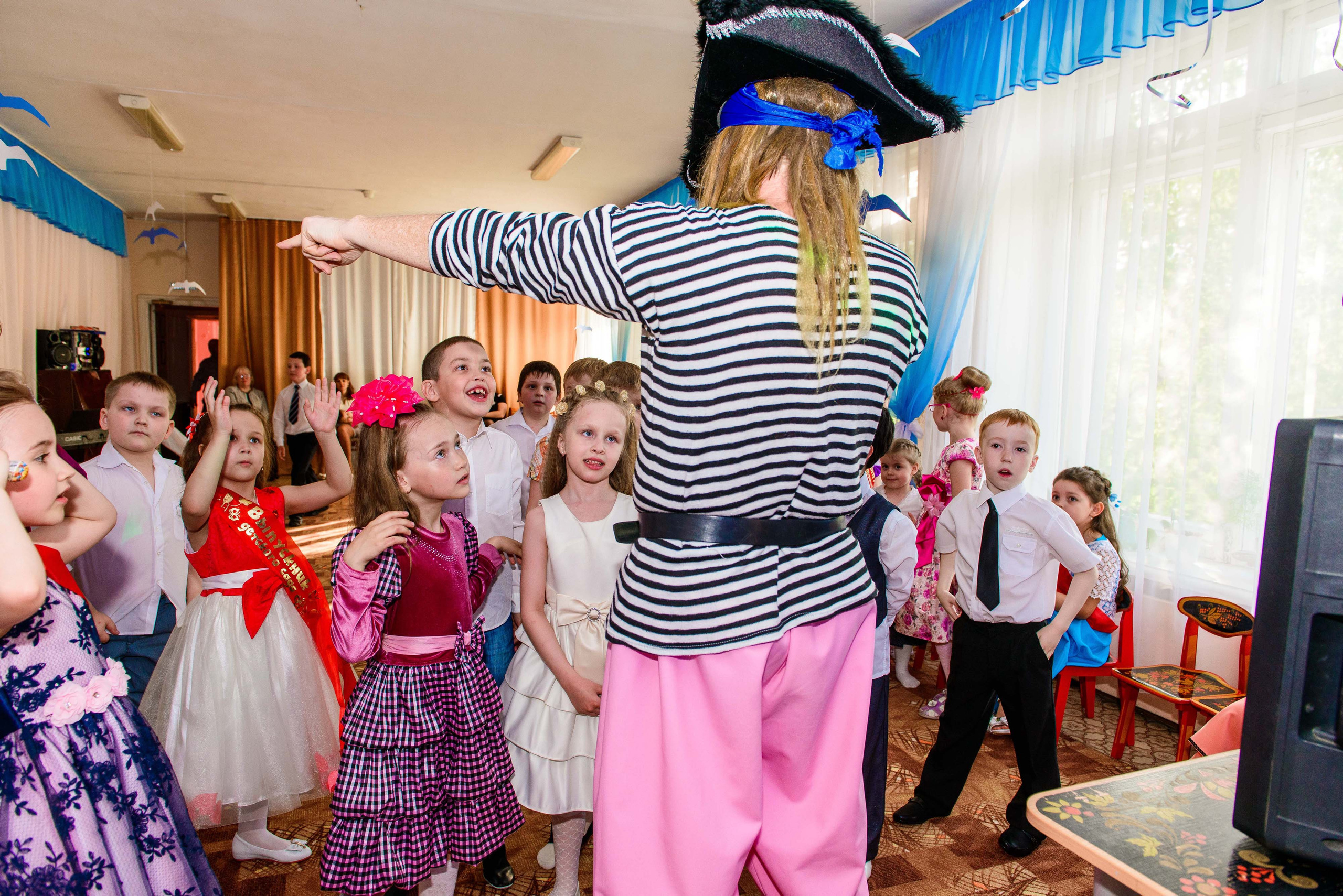 Выпускной, д. с. № 391 28.05.2015, Екатеринбург. Свадебный фотограф на Урале Виктор Соколов