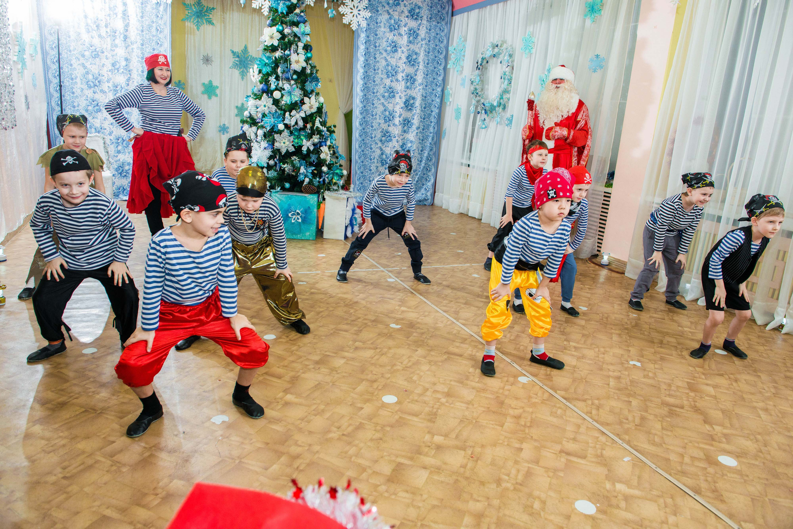 25.12.2019 д. с. № 5, Екатеринбург. Свадебный фотограф на Урале Виктор Соколов