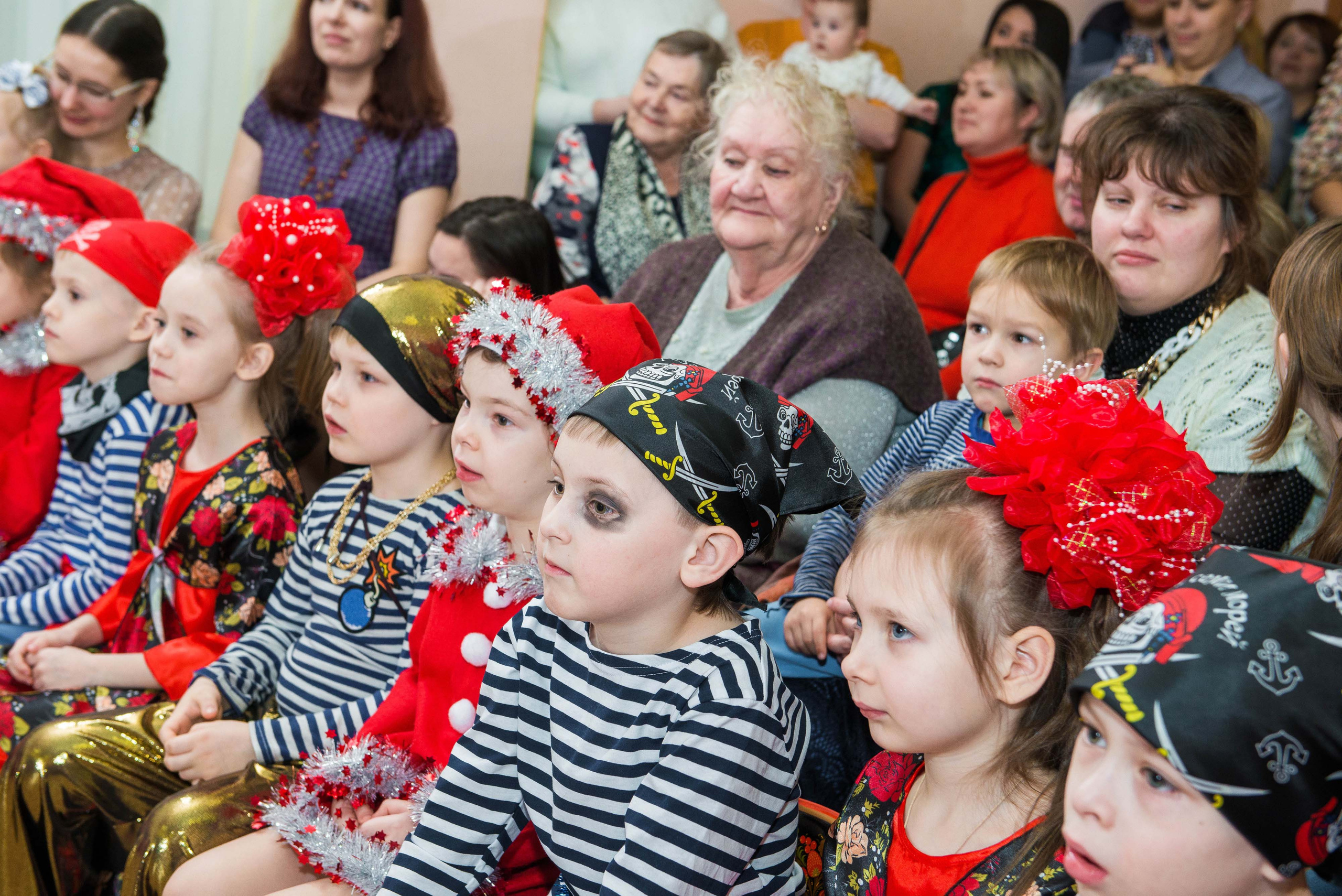 25.12.2019 д. с. № 5, Екатеринбург. Свадебный фотограф на Урале Виктор Соколов