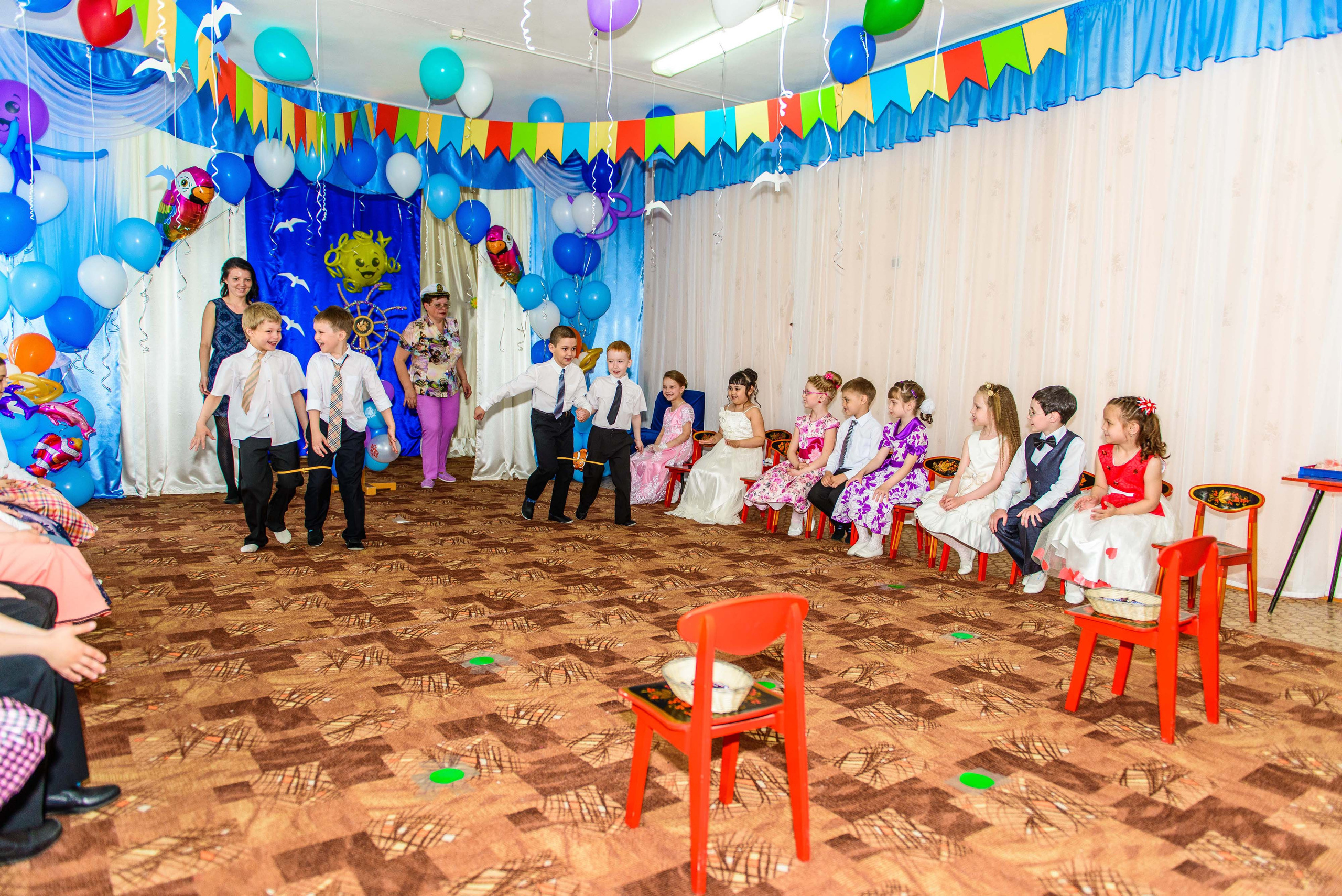 Выпускной, д. с. № 391 28.05.2015, Екатеринбург. Свадебный фотограф на Урале Виктор Соколов