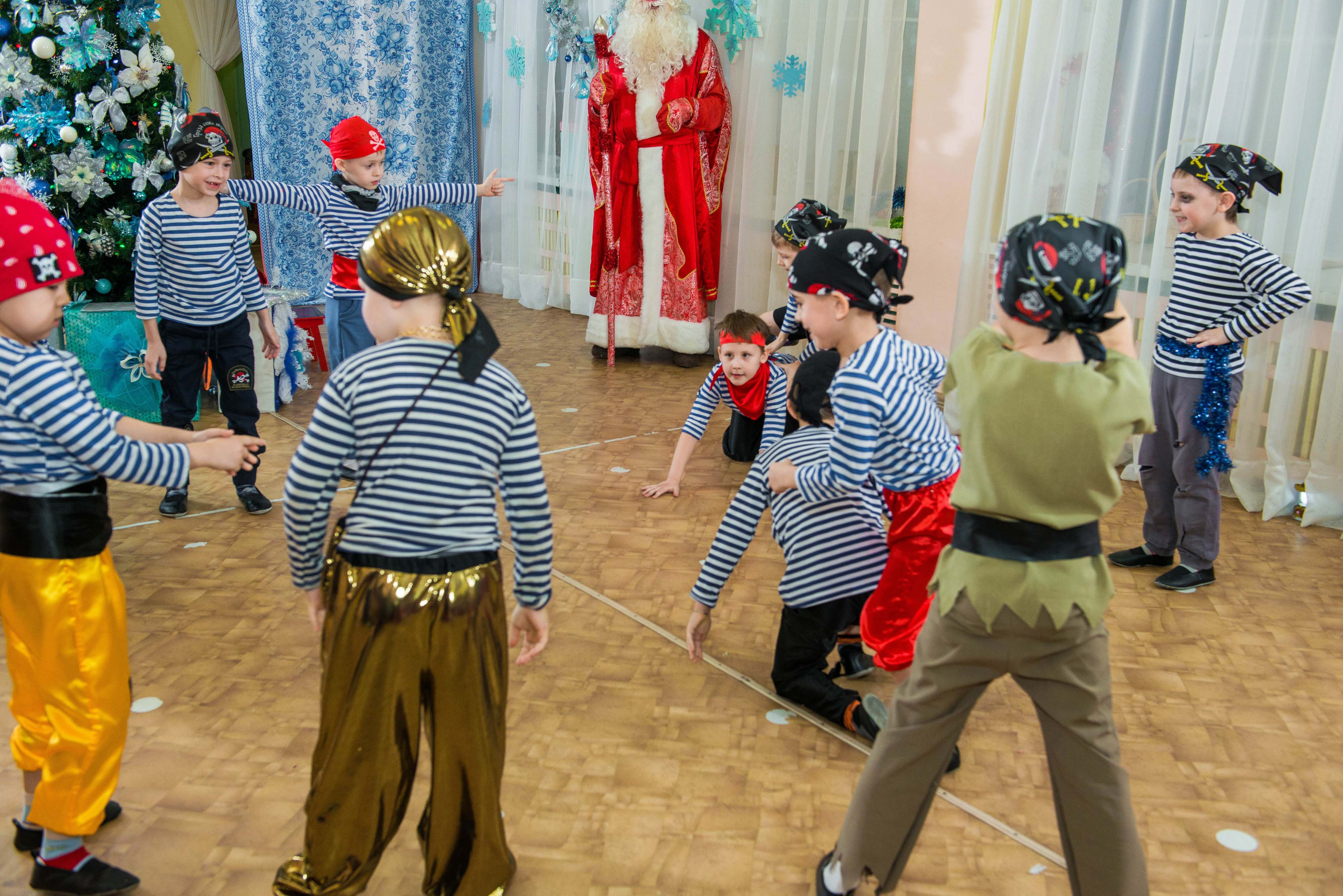 25.12.2019 д. с. № 5, Екатеринбург. Свадебный фотограф на Урале Виктор Соколов