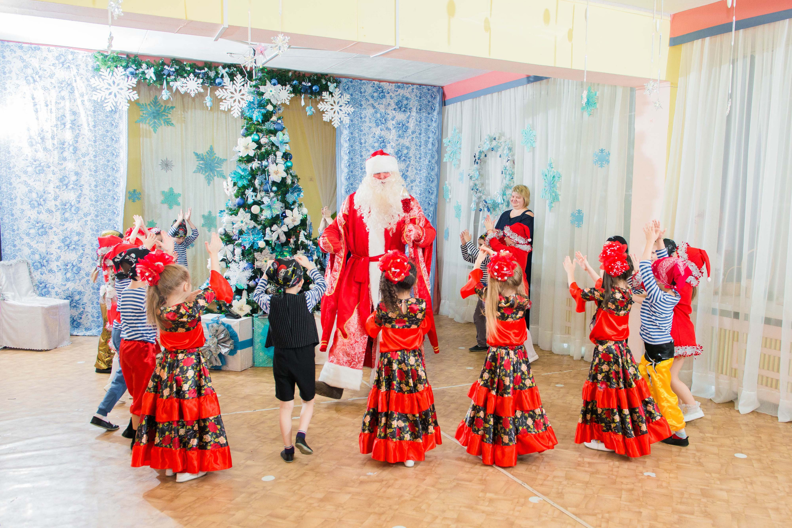 25.12.2019 д. с. № 5, Екатеринбург. Свадебный фотограф на Урале Виктор Соколов