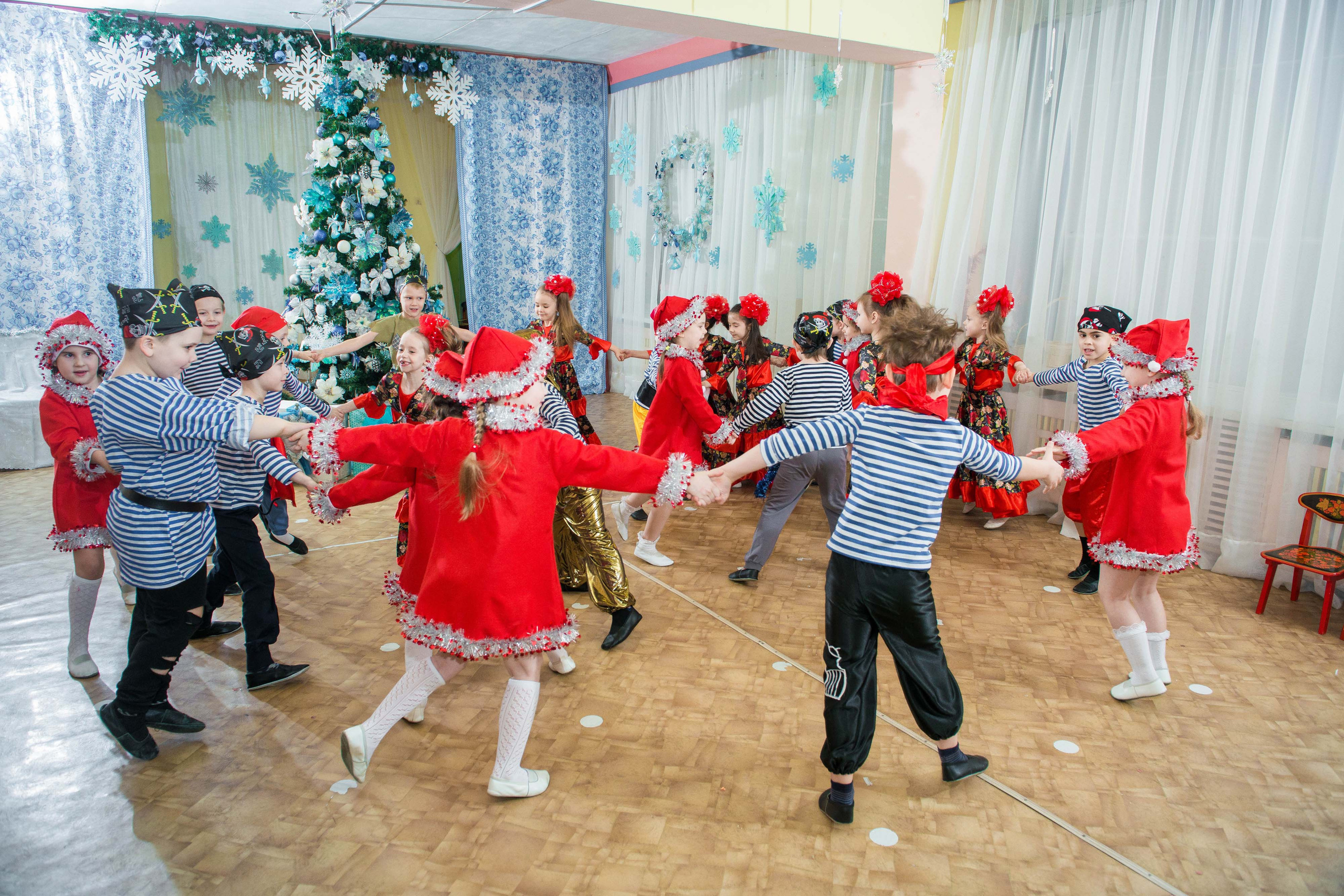 25.12.2019 д. с. № 5, Екатеринбург. Свадебный фотограф на Урале Виктор Соколов