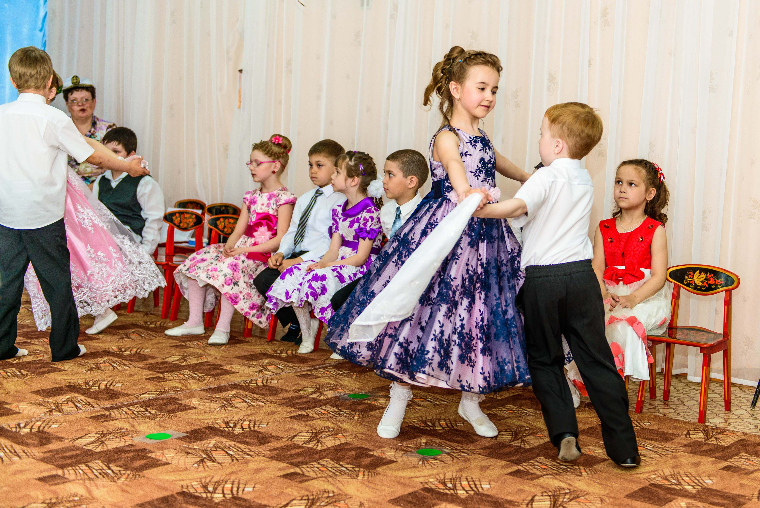 Выпускной, д. с. № 391 28.05.2015, Екатеринбург. Свадебный фотограф на Урале Виктор Соколов