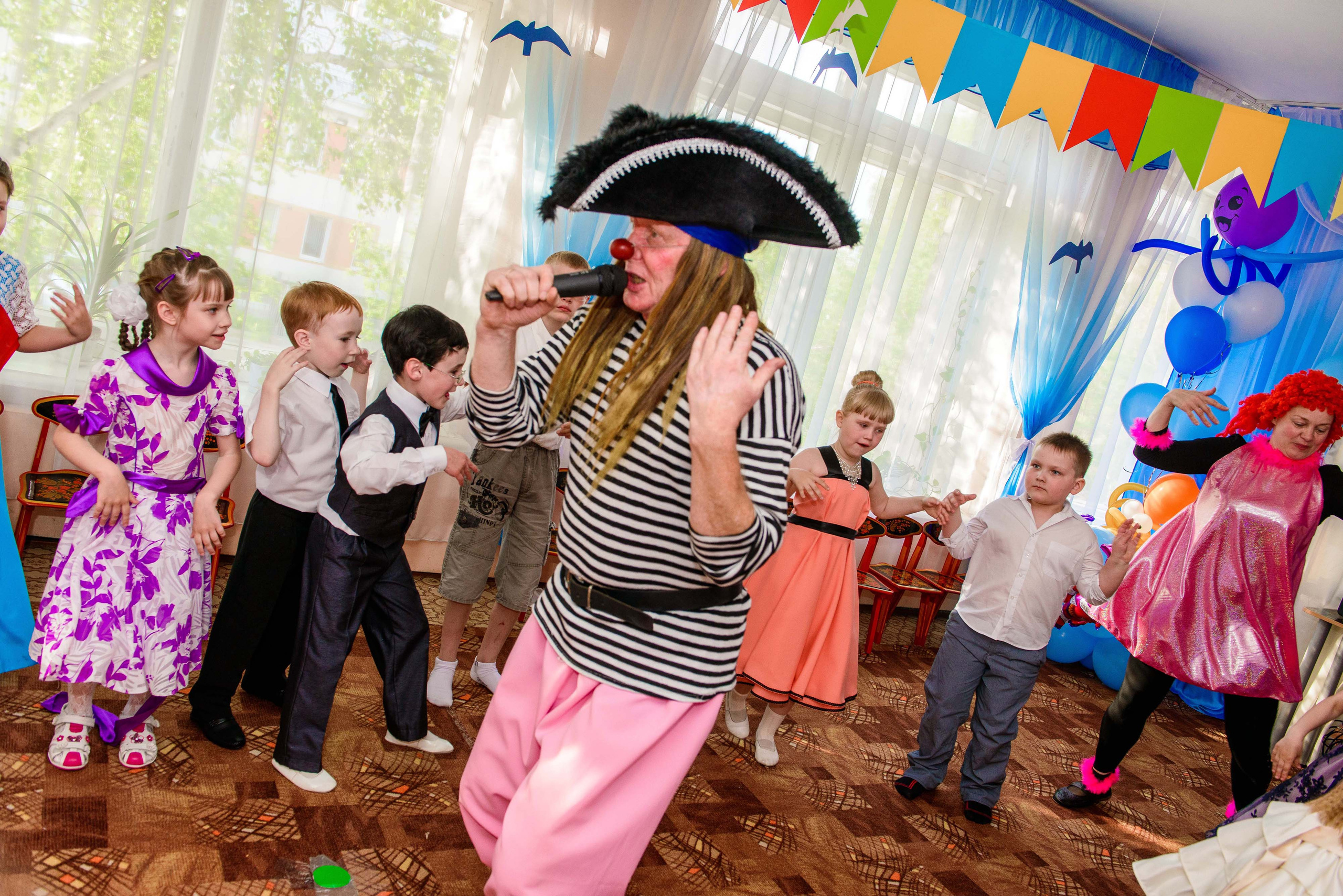 Выпускной, д. с. № 391 28.05.2015, Екатеринбург. Свадебный фотограф на Урале Виктор Соколов