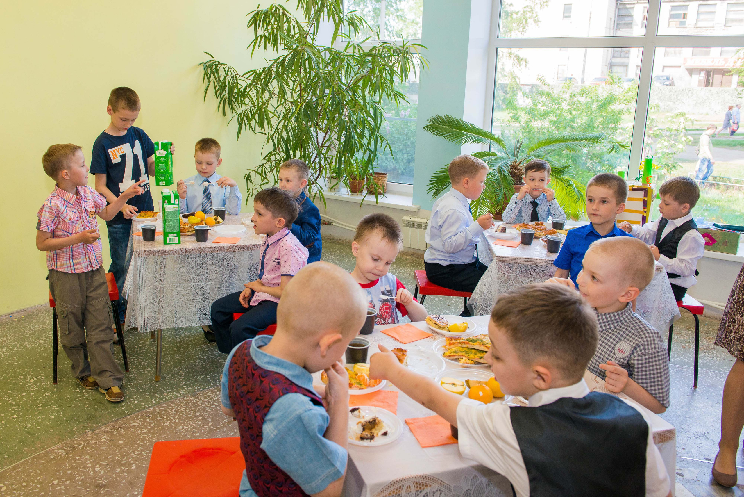 Выпускной, д. с. № 391 29.05.2016, Екатеринбург. Свадебный фотограф на Урале Виктор Соколов