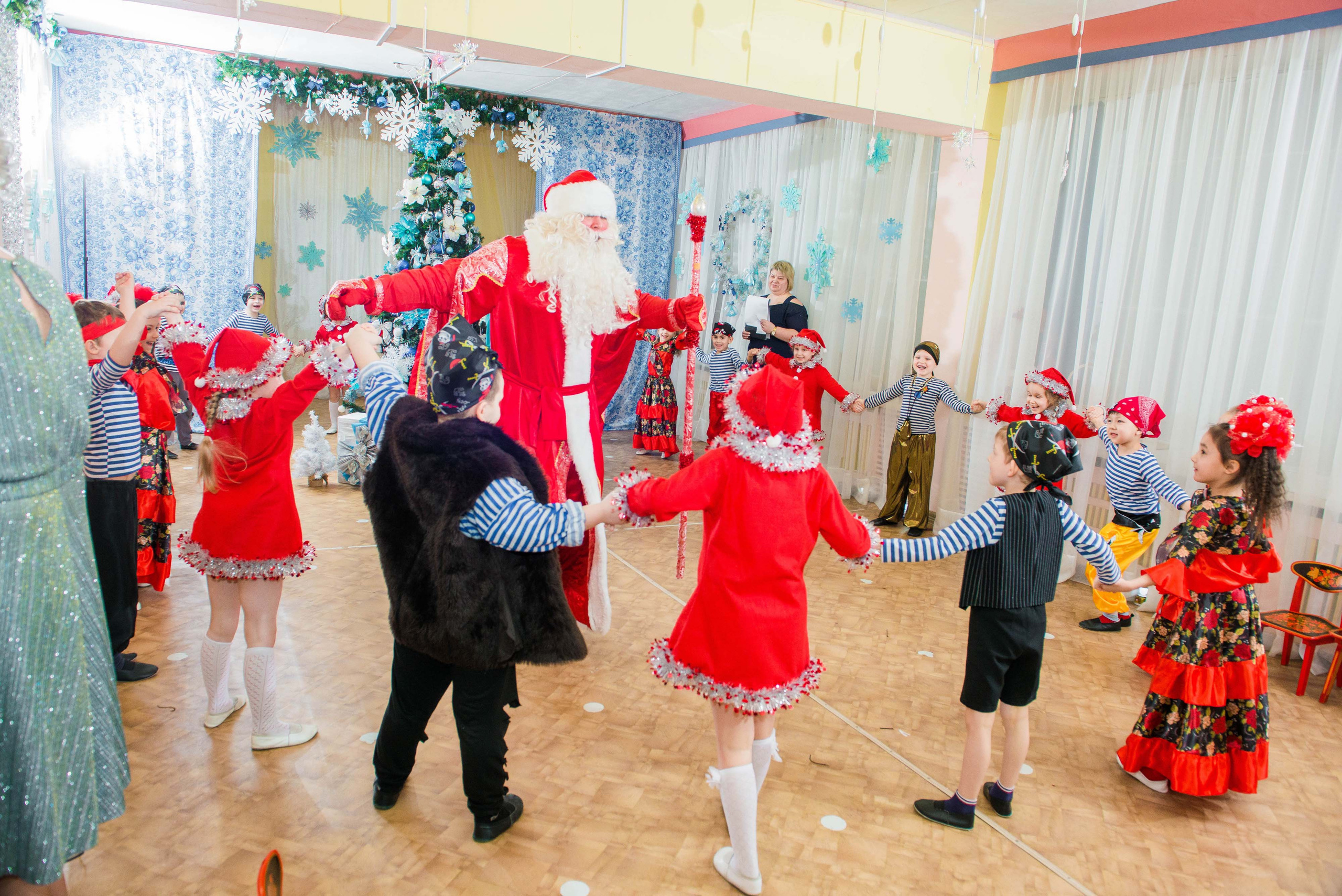 25.12.2019 д. с. № 5, Екатеринбург. Свадебный фотограф на Урале Виктор Соколов