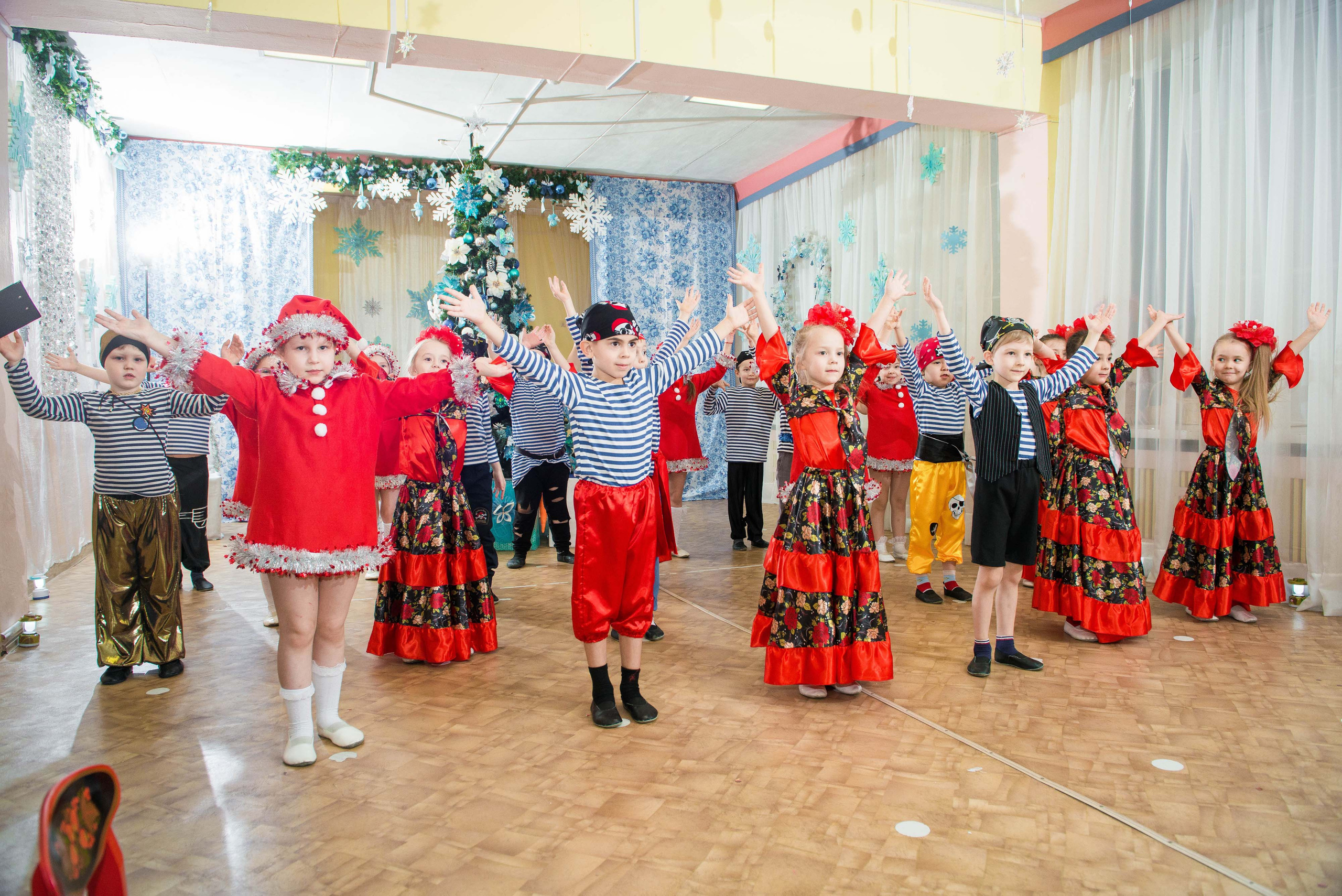 25.12.2019 д. с. № 5, Екатеринбург. Свадебный фотограф на Урале Виктор Соколов