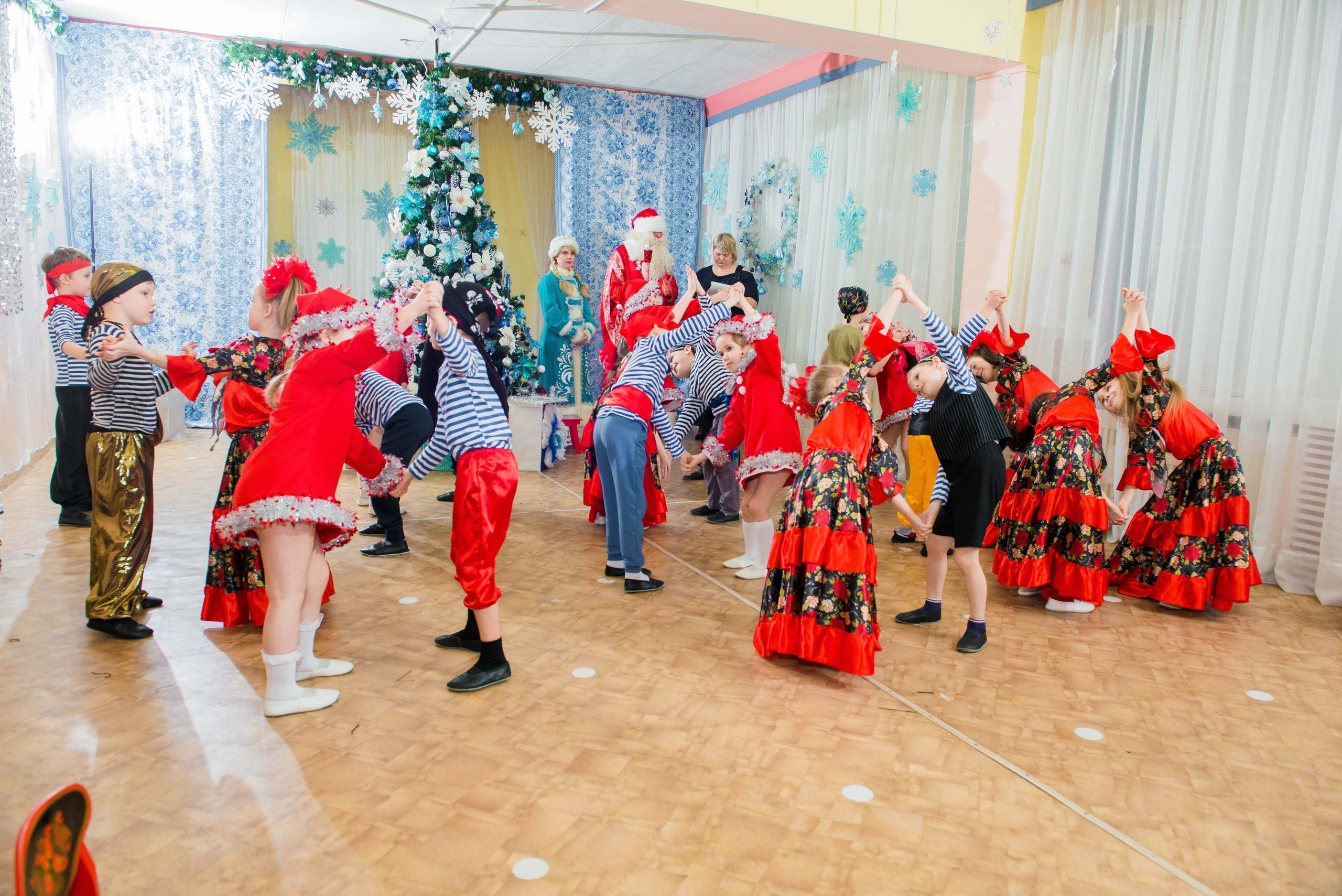 25.12.2019 д. с. № 5, Екатеринбург. Свадебный фотограф на Урале Виктор Соколов