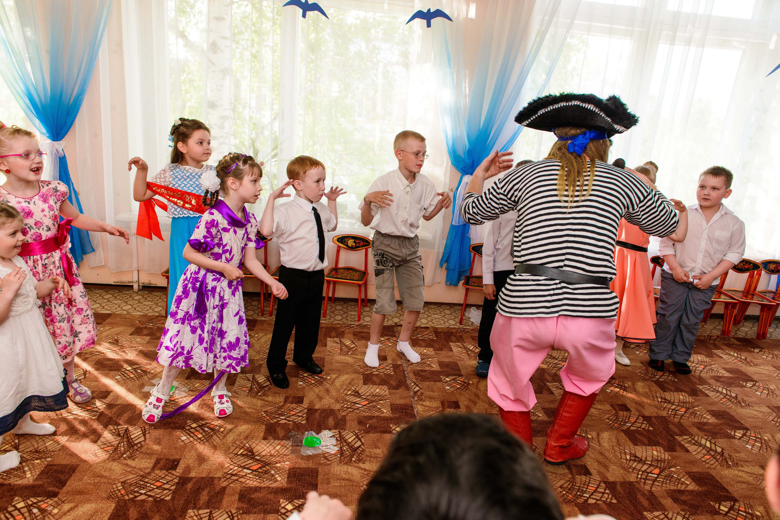 Выпускной, д. с. № 391 28.05.2015, Екатеринбург. Свадебный фотограф на Урале Виктор Соколов