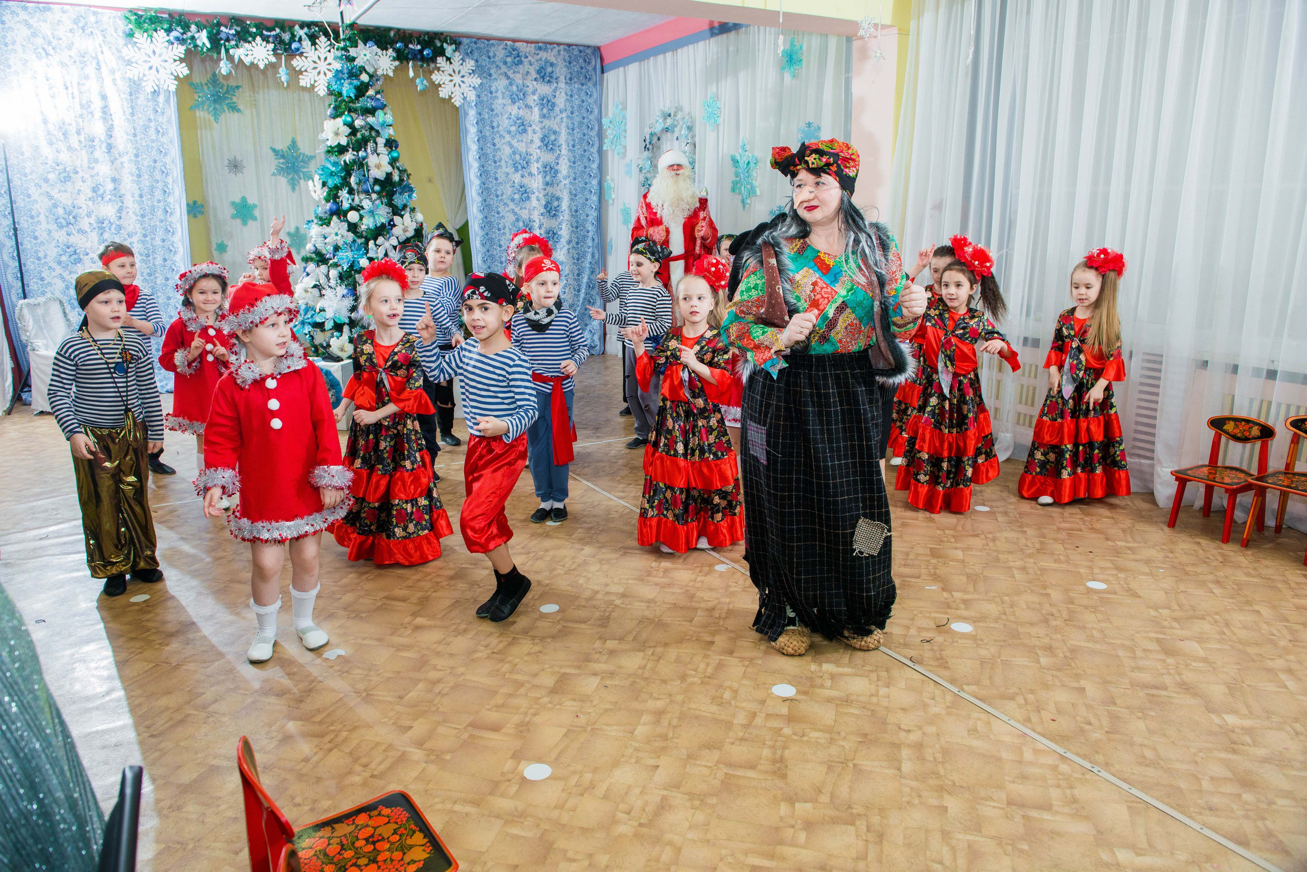 25.12.2019 д. с. № 5, Екатеринбург. Свадебный фотограф на Урале Виктор Соколов