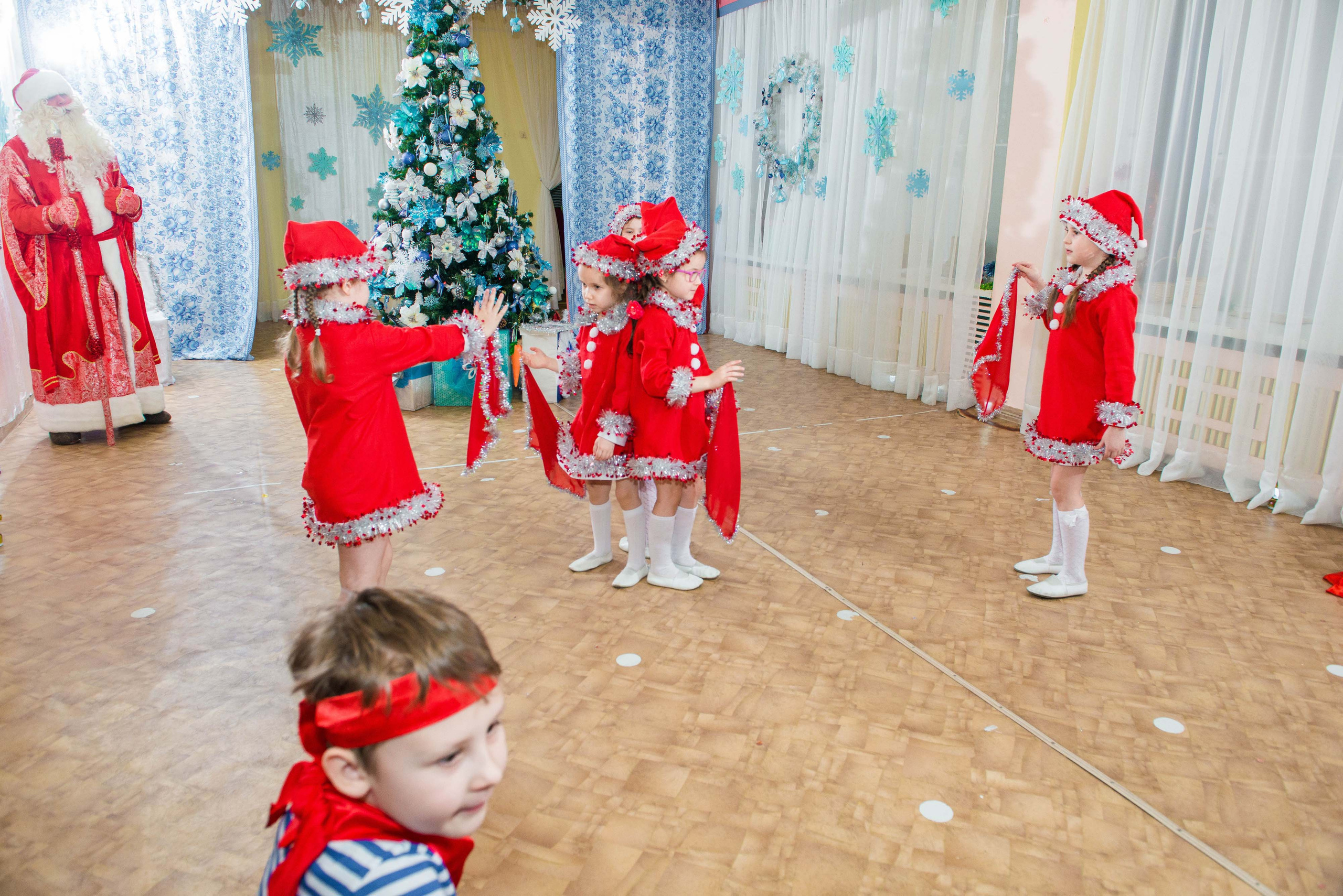 25.12.2019 д. с. № 5, Екатеринбург. Свадебный фотограф на Урале Виктор Соколов