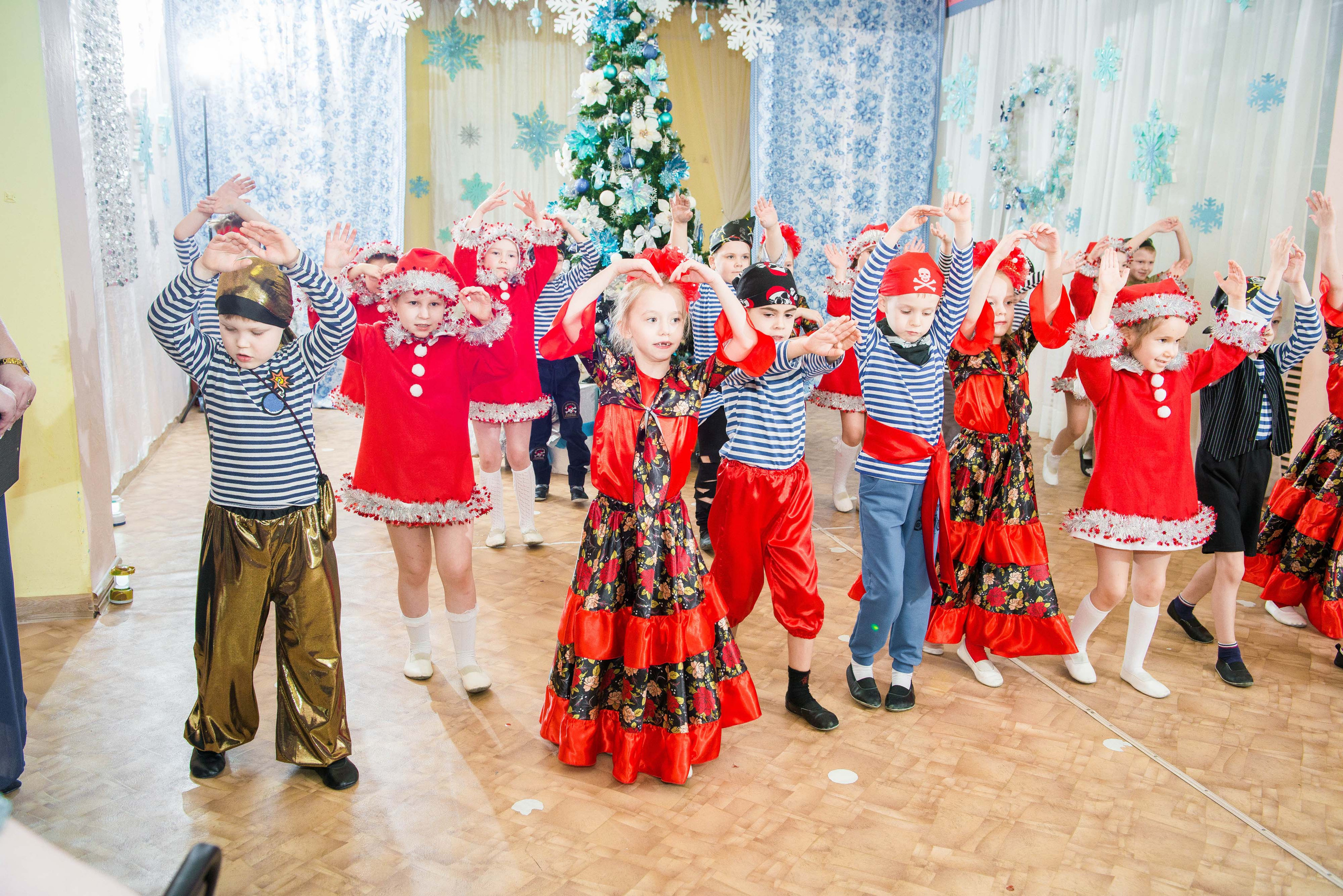 25.12.2019 д. с. № 5, Екатеринбург. Свадебный фотограф на Урале Виктор Соколов