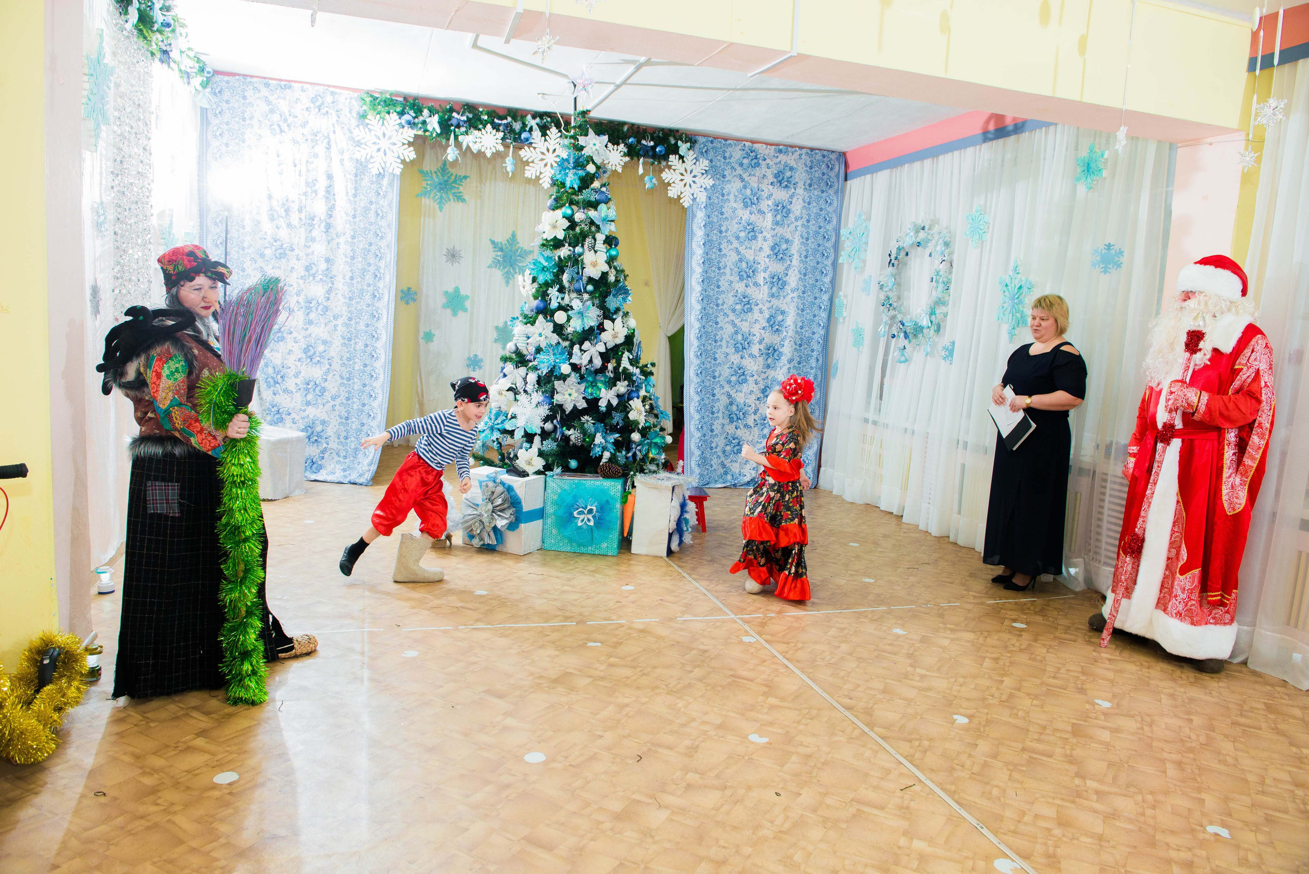 25.12.2019 д. с. № 5, Екатеринбург. Свадебный фотограф на Урале Виктор Соколов