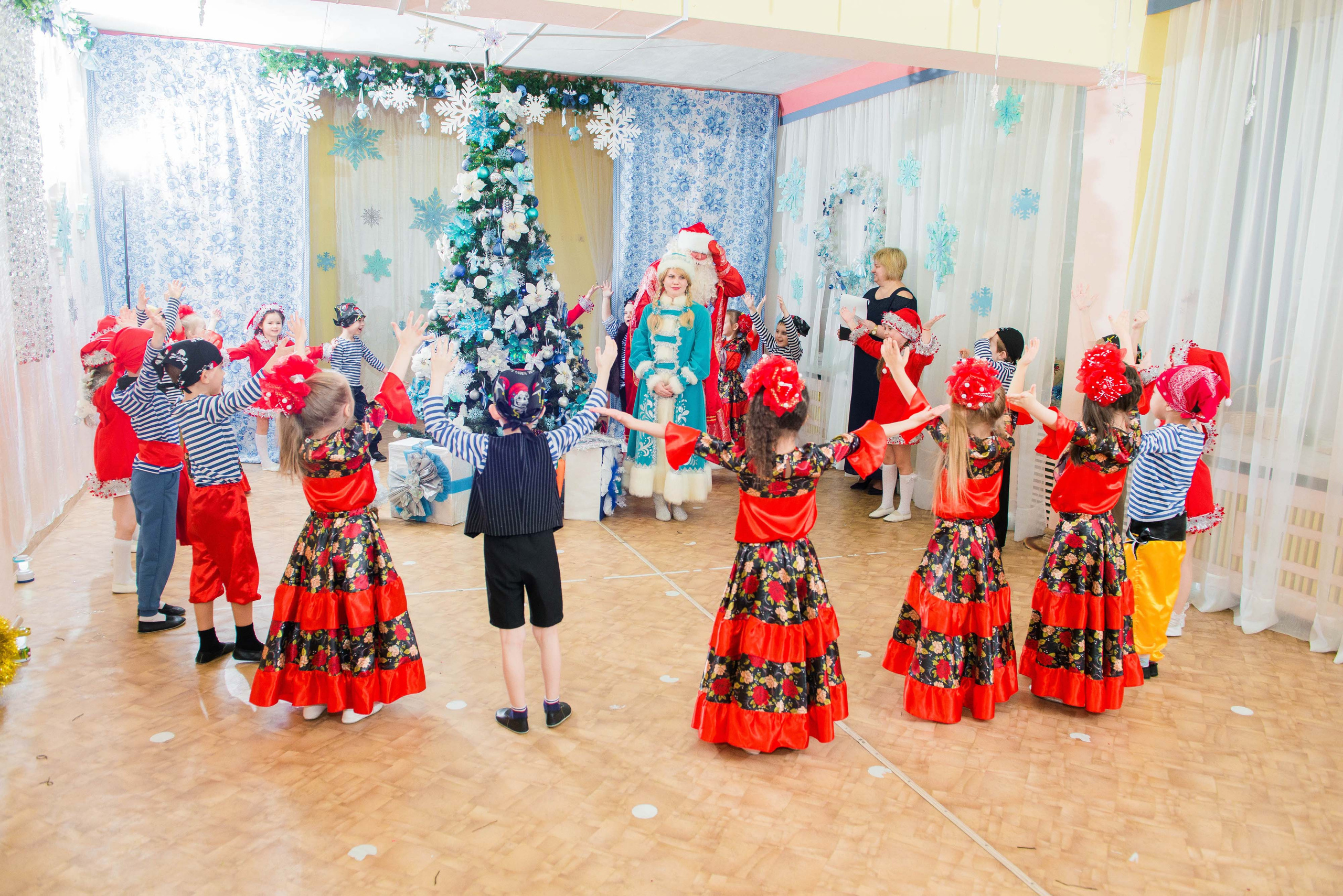 25.12.2019 д. с. № 5, Екатеринбург. Свадебный фотограф на Урале Виктор Соколов