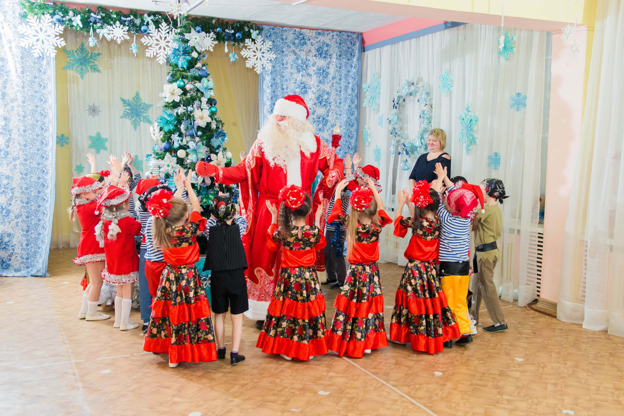 25.12.2019 д. с. № 5, Екатеринбург. Свадебный фотограф на Урале Виктор Соколов