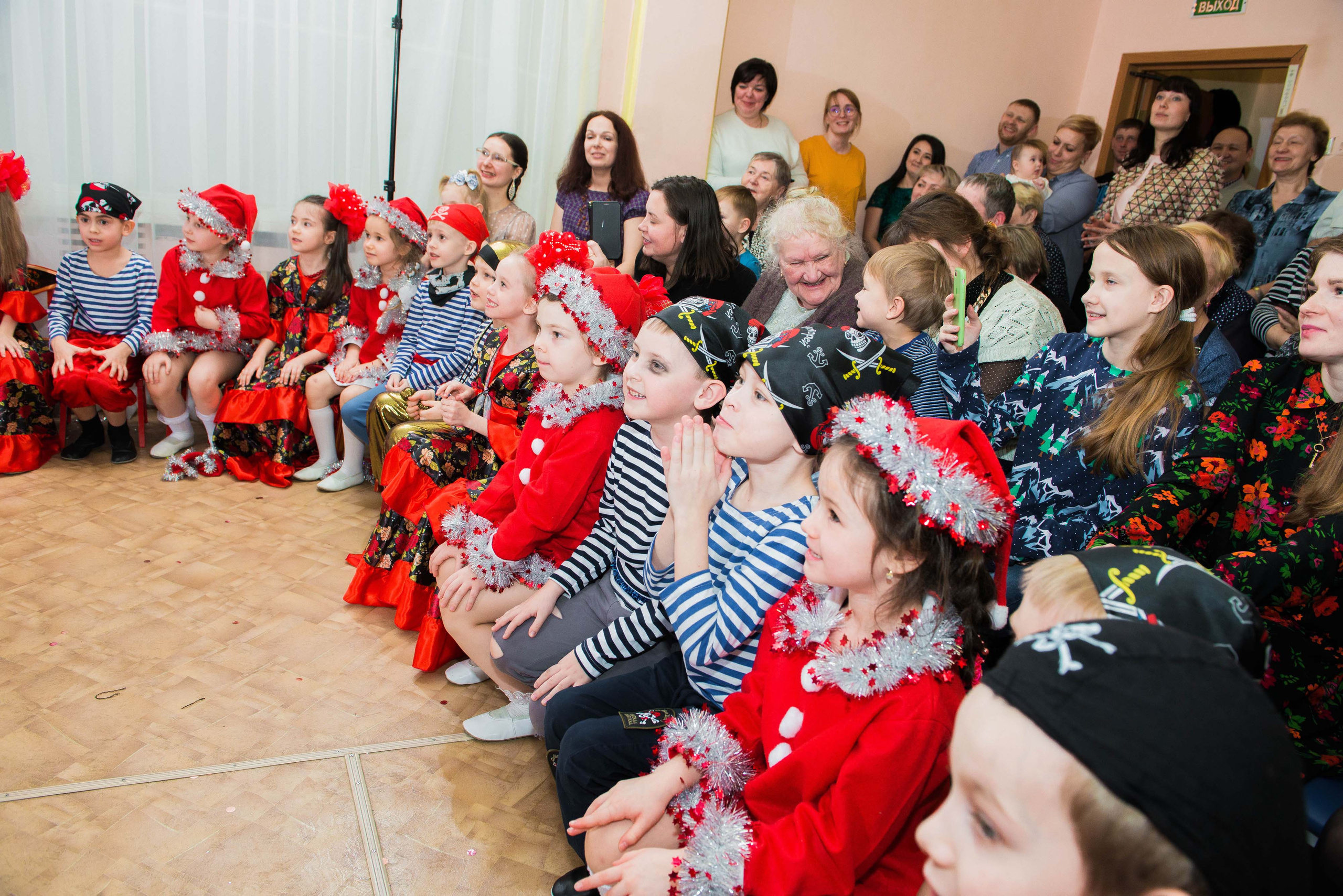 25.12.2019 д. с. № 5, Екатеринбург. Свадебный фотограф на Урале Виктор Соколов