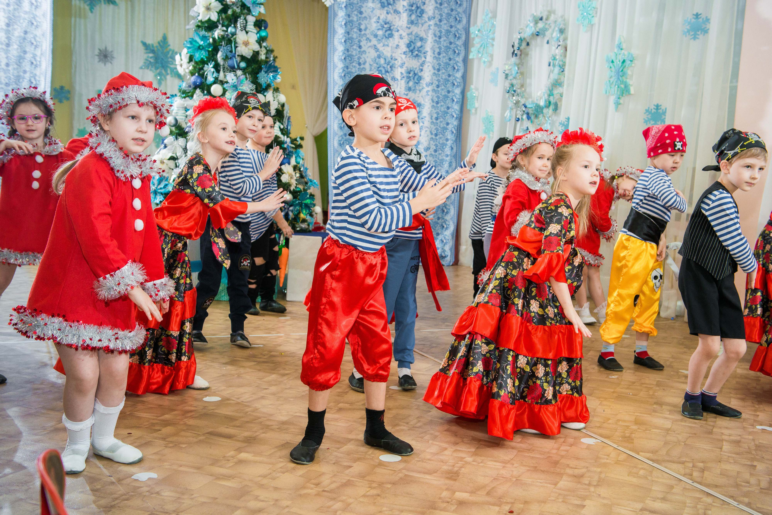 25.12.2019 д. с. № 5, Екатеринбург. Свадебный фотограф на Урале Виктор Соколов