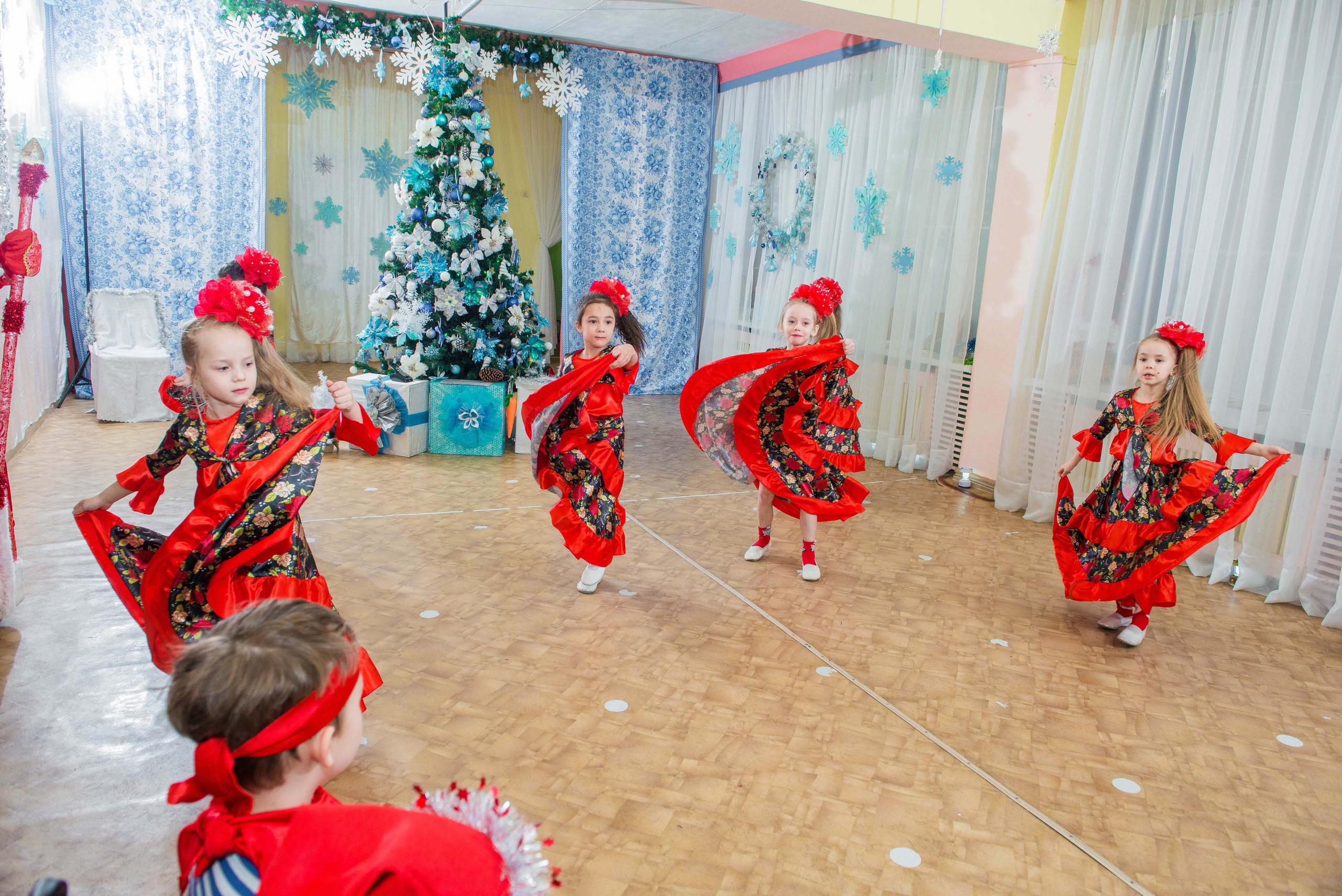 25.12.2019 д. с. № 5, Екатеринбург. Свадебный фотограф на Урале Виктор Соколов