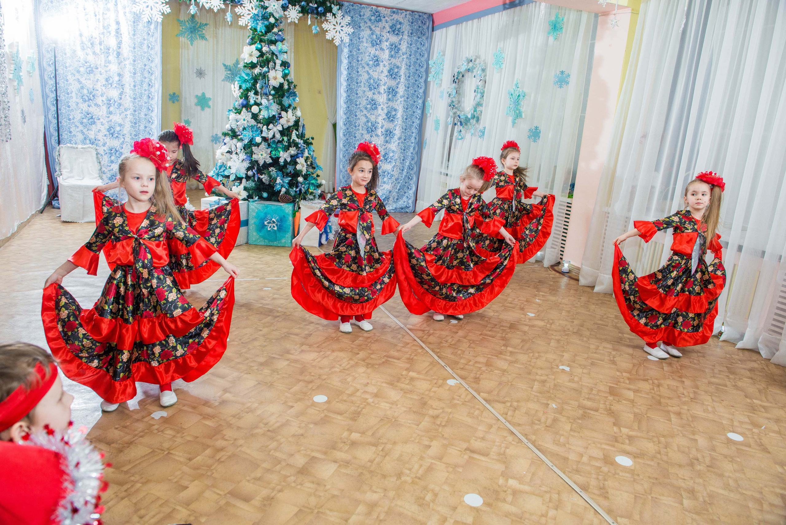 25.12.2019 д. с. № 5, Екатеринбург. Свадебный фотограф на Урале Виктор Соколов