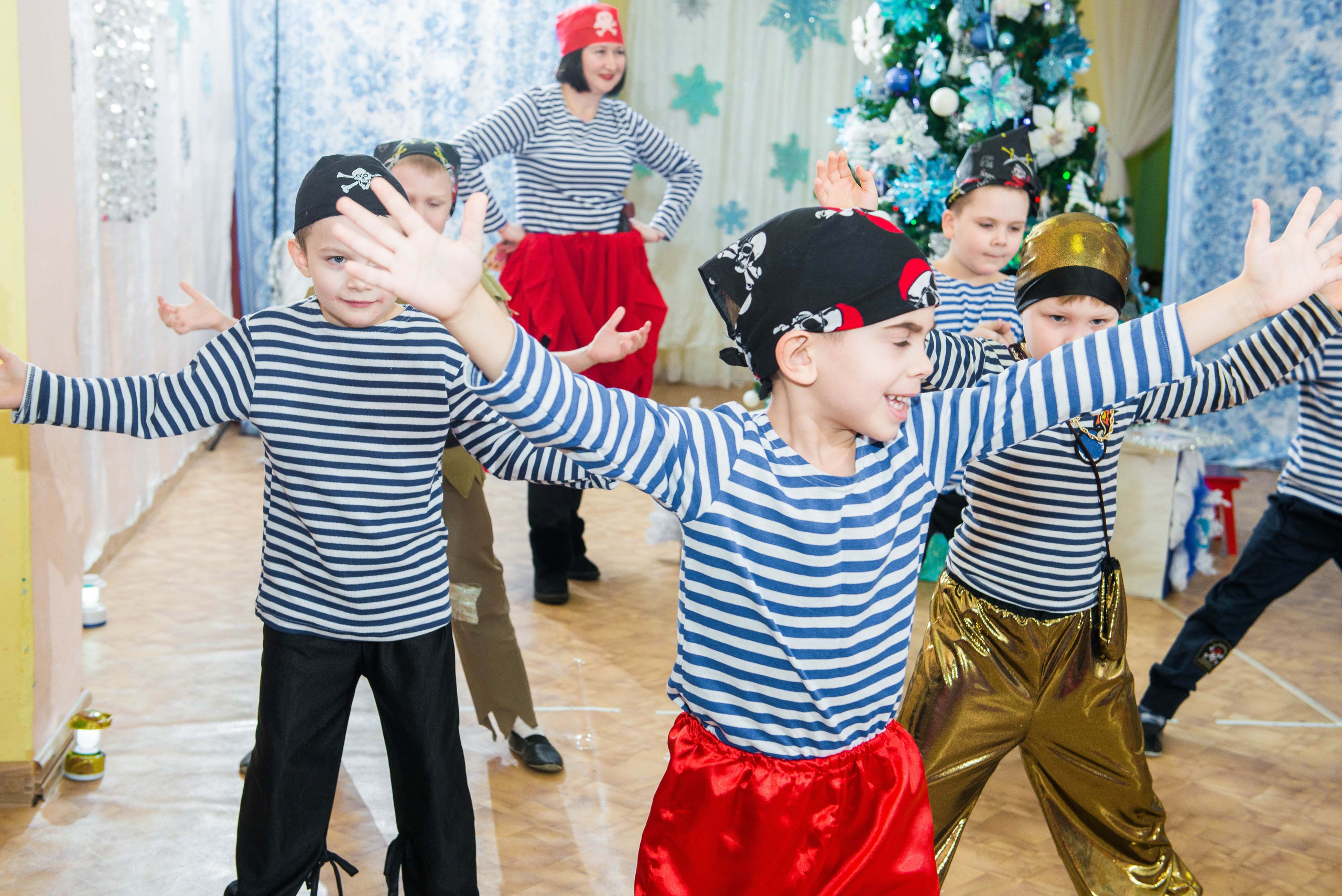 25.12.2019 д. с. № 5, Екатеринбург. Свадебный фотограф на Урале Виктор Соколов