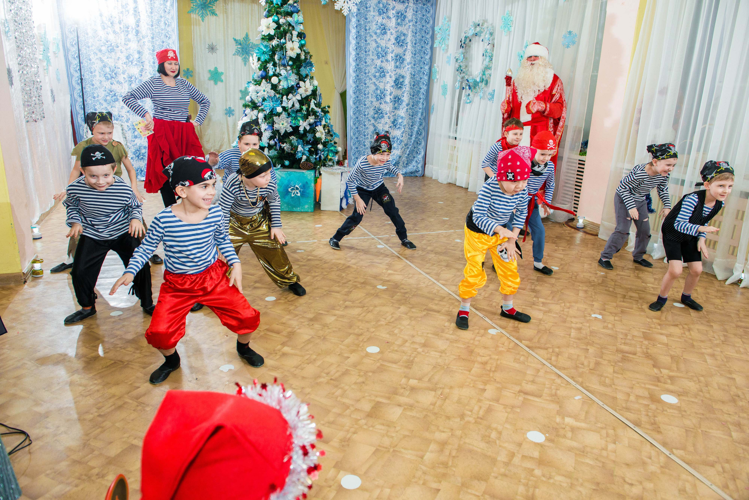 25.12.2019 д. с. № 5, Екатеринбург. Свадебный фотограф на Урале Виктор Соколов