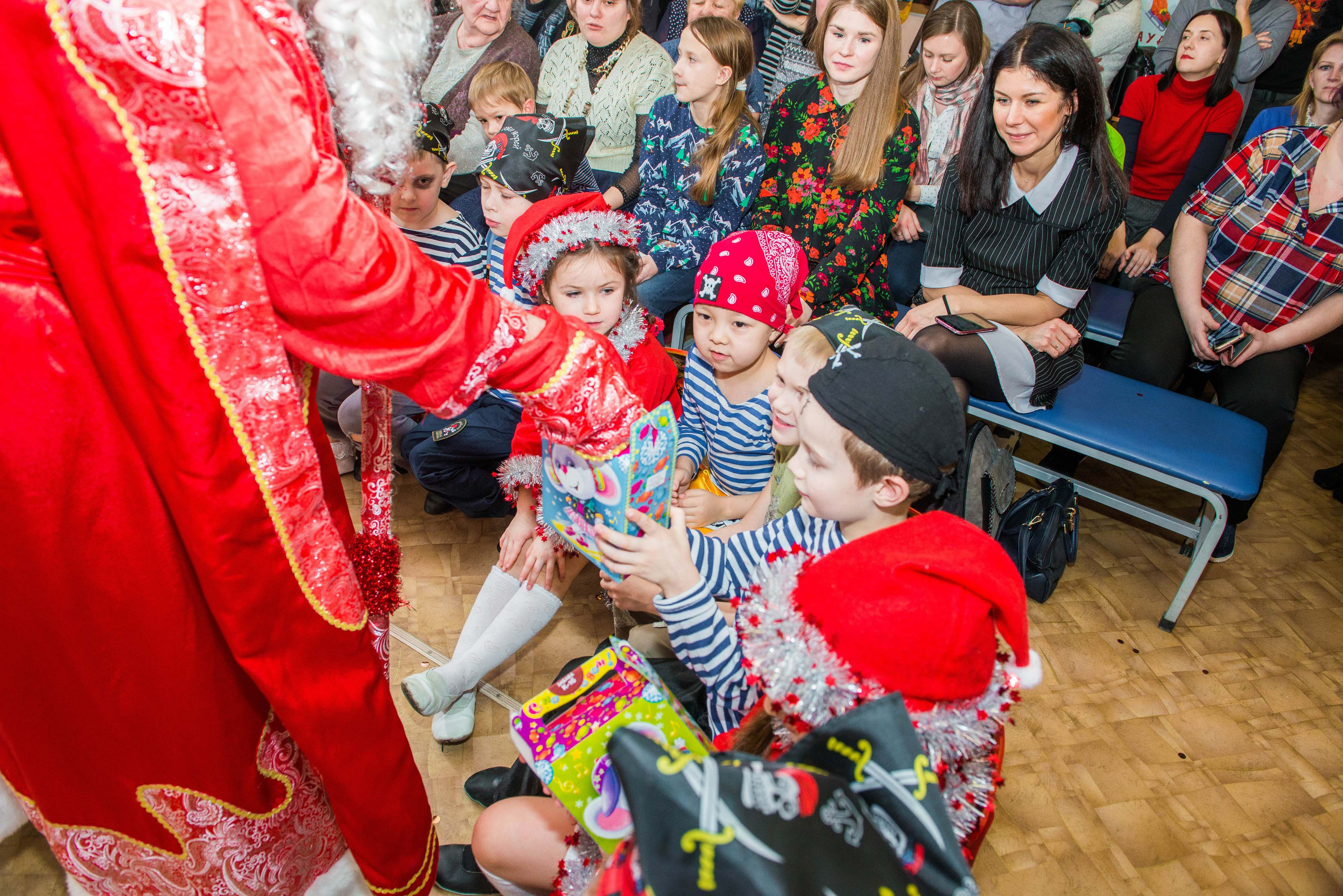 25.12.2019 д. с. № 5, Екатеринбург. Свадебный фотограф на Урале Виктор Соколов
