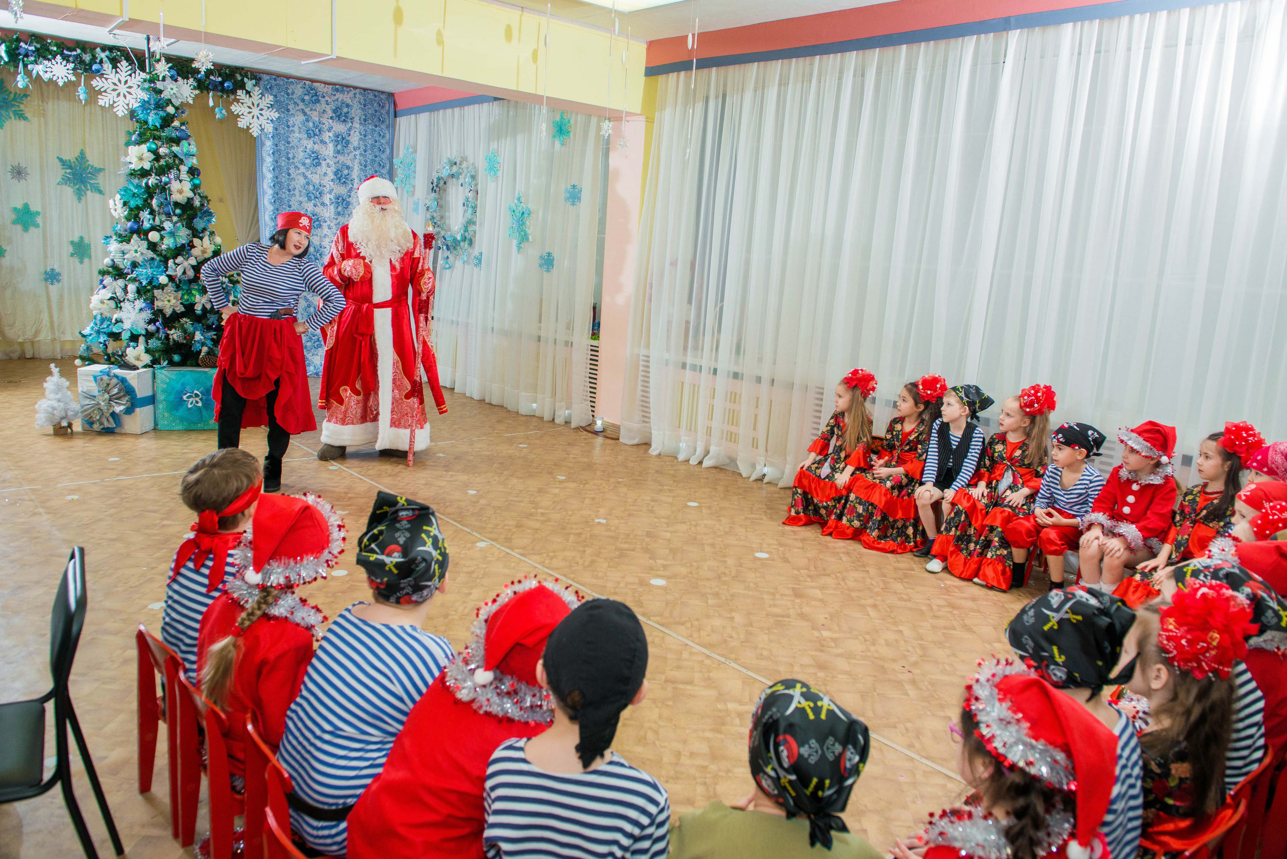 25.12.2019 д. с. № 5, Екатеринбург. Свадебный фотограф на Урале Виктор Соколов