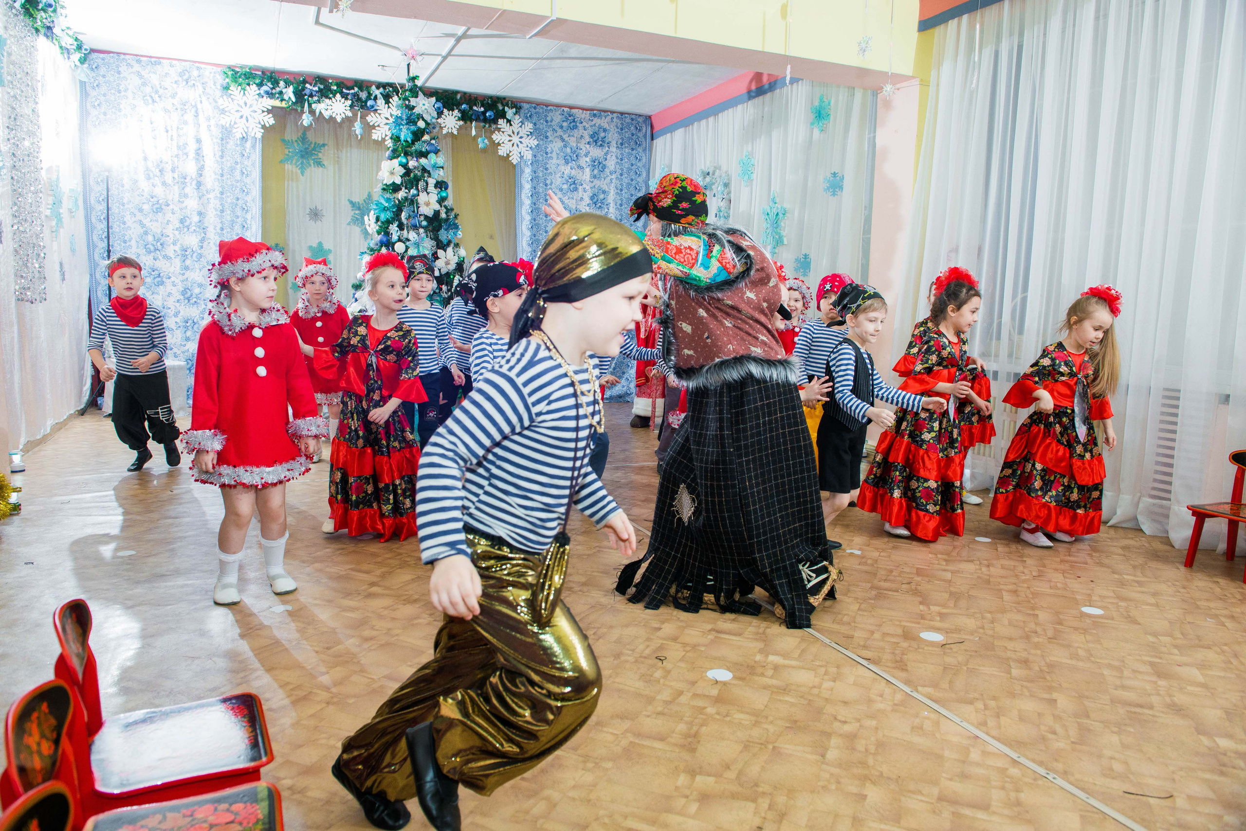 25.12.2019 д. с. № 5, Екатеринбург. Свадебный фотограф на Урале Виктор Соколов