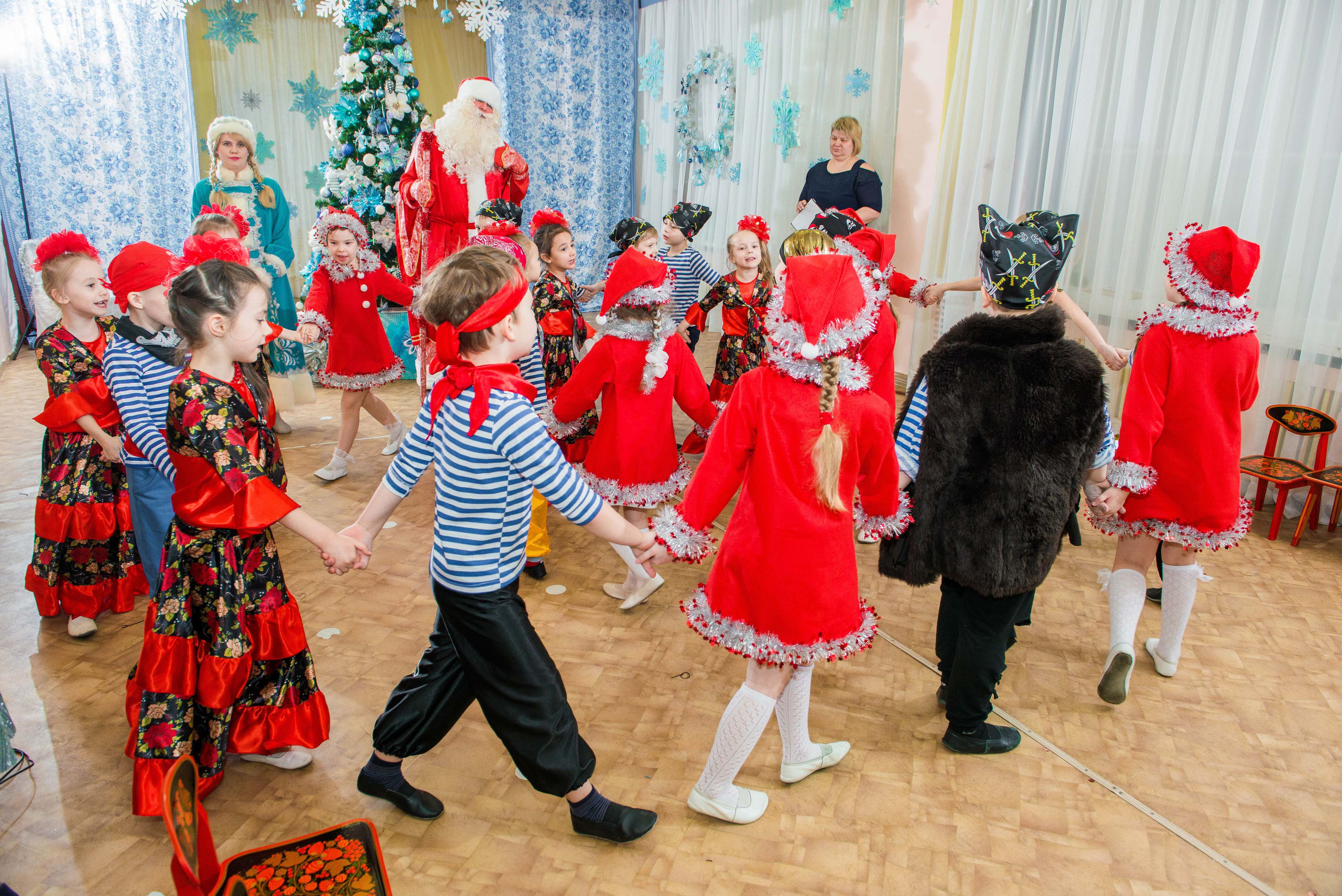 25.12.2019 д. с. № 5, Екатеринбург. Свадебный фотограф на Урале Виктор Соколов