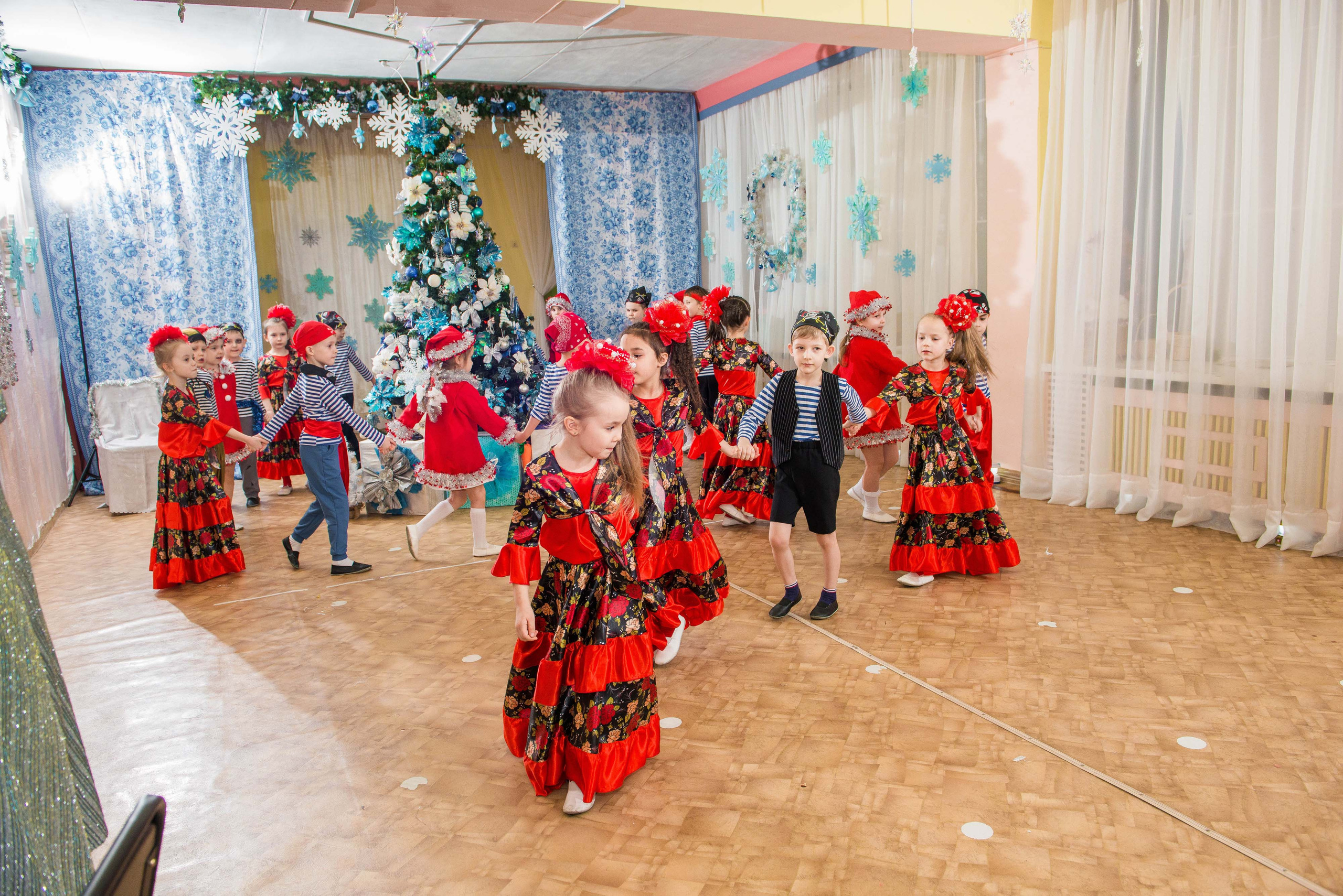 25.12.2019 д. с. № 5, Екатеринбург. Свадебный фотограф на Урале Виктор Соколов