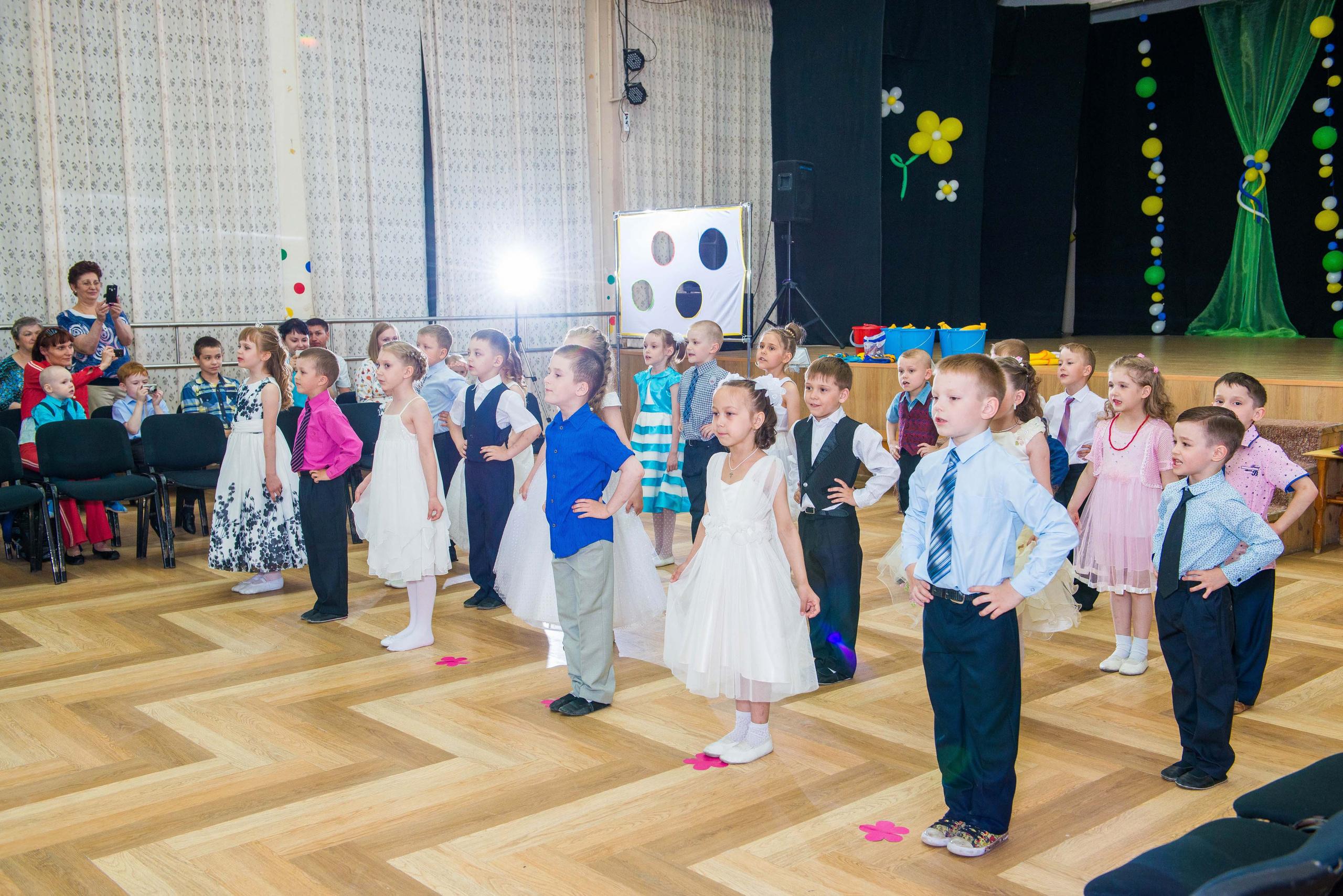 Выпускной, д. с. № 391 29.05.2016, Екатеринбург. Свадебный фотограф на Урале Виктор Соколов