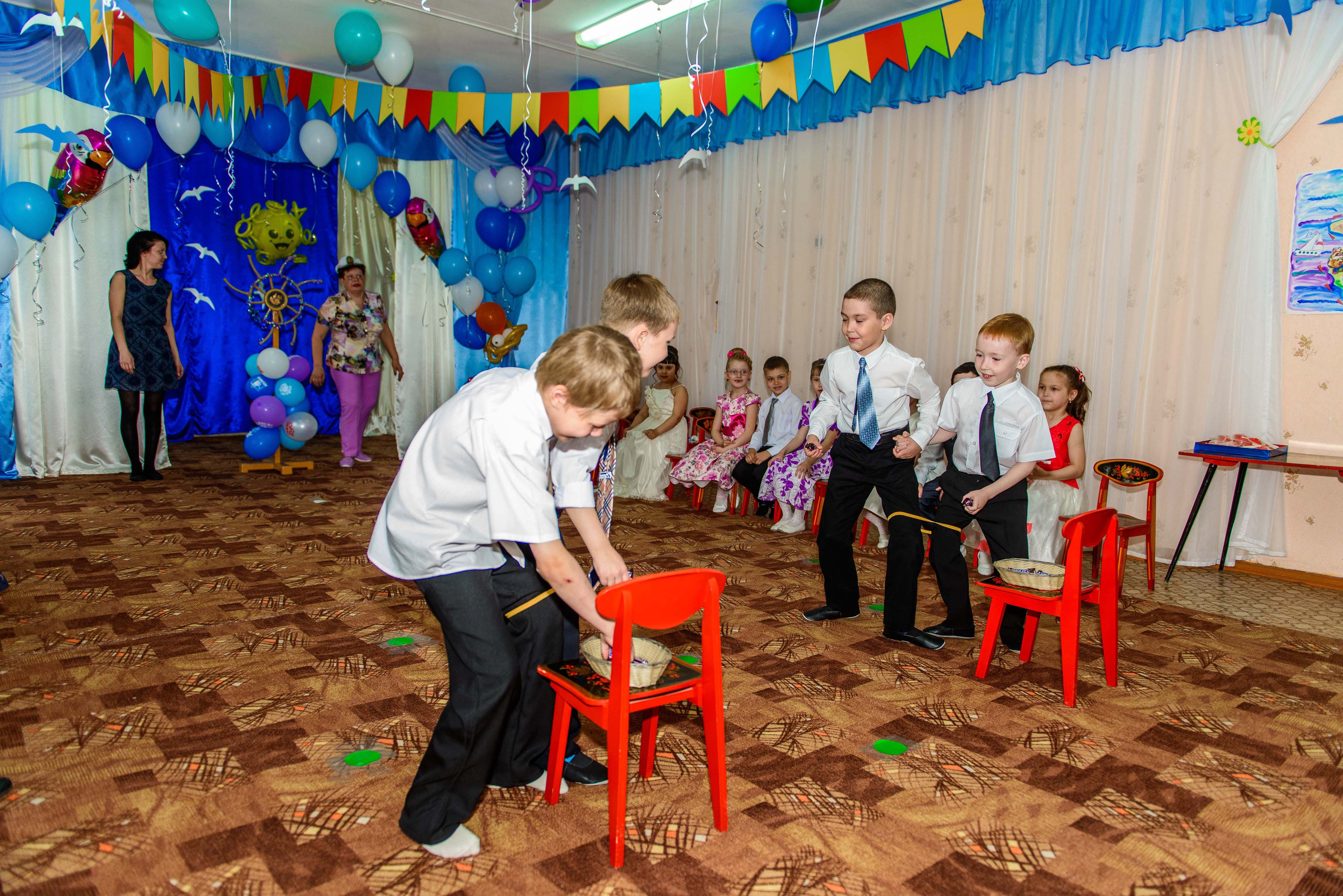 Выпускной, д. с. № 391 28.05.2015, Екатеринбург. Свадебный фотограф на Урале Виктор Соколов