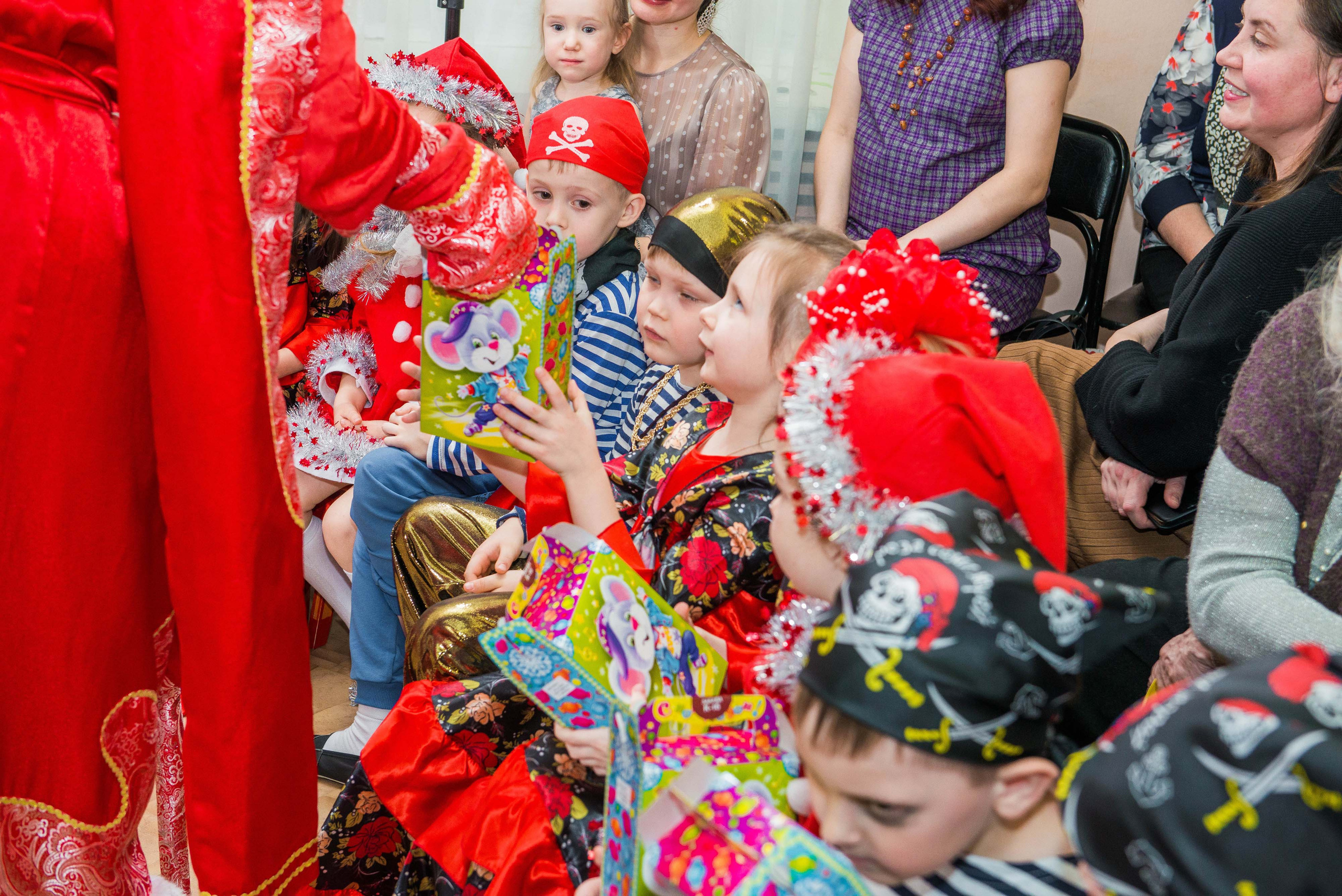 25.12.2019 д. с. № 5, Екатеринбург. Свадебный фотограф на Урале Виктор Соколов