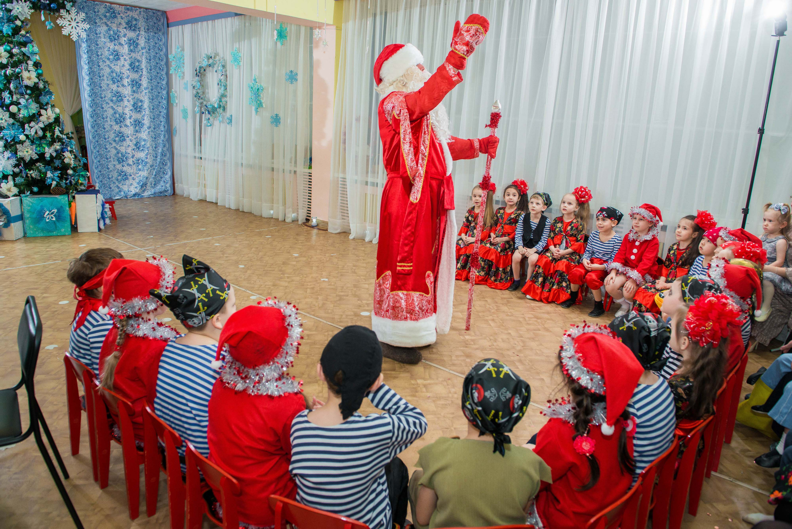 25.12.2019 д. с. № 5, Екатеринбург. Свадебный фотограф на Урале Виктор Соколов