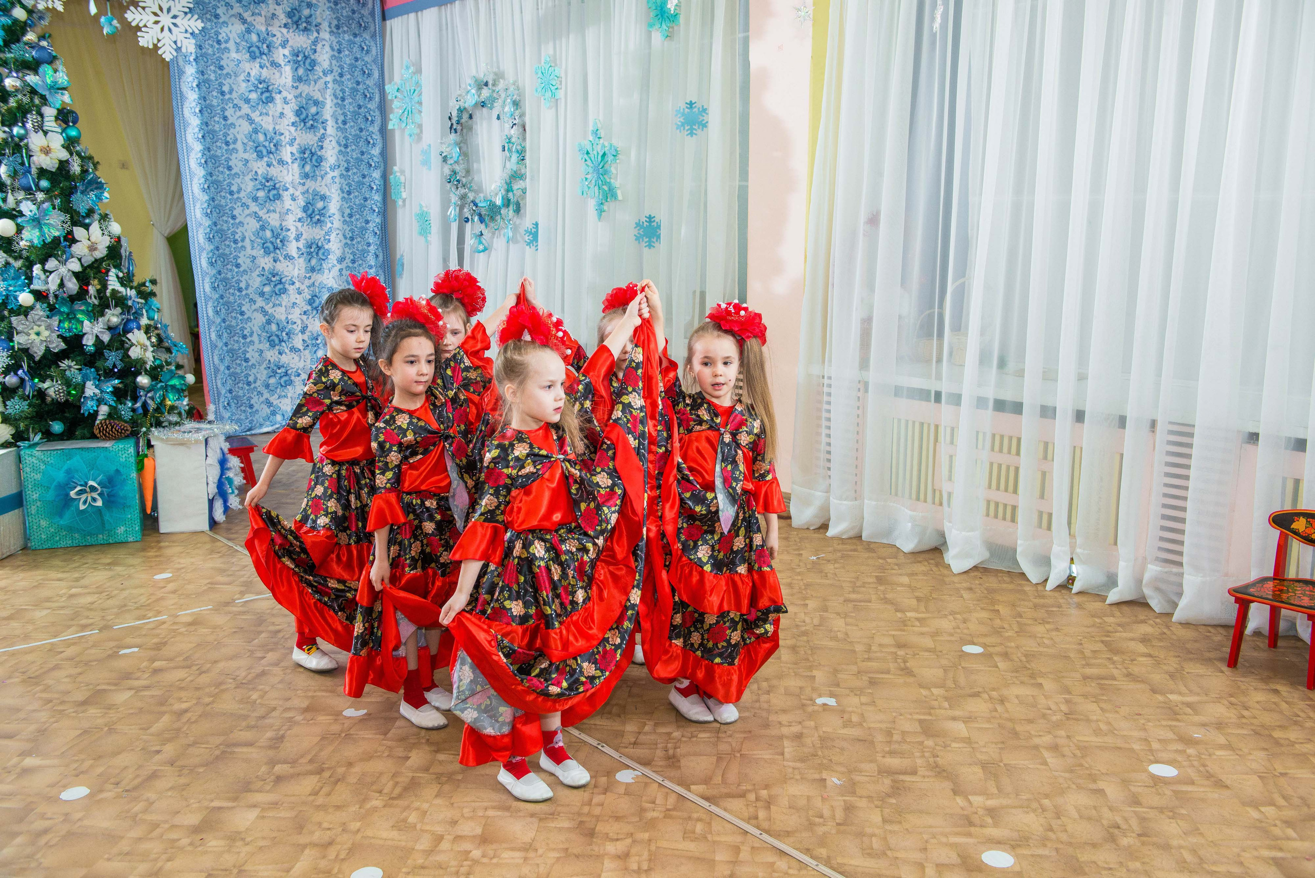 25.12.2019 д. с. № 5, Екатеринбург. Свадебный фотограф на Урале Виктор Соколов