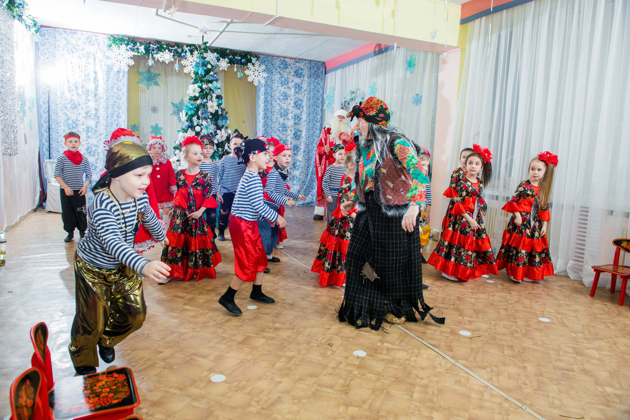 25.12.2019 д. с. № 5, Екатеринбург. Свадебный фотограф на Урале Виктор Соколов