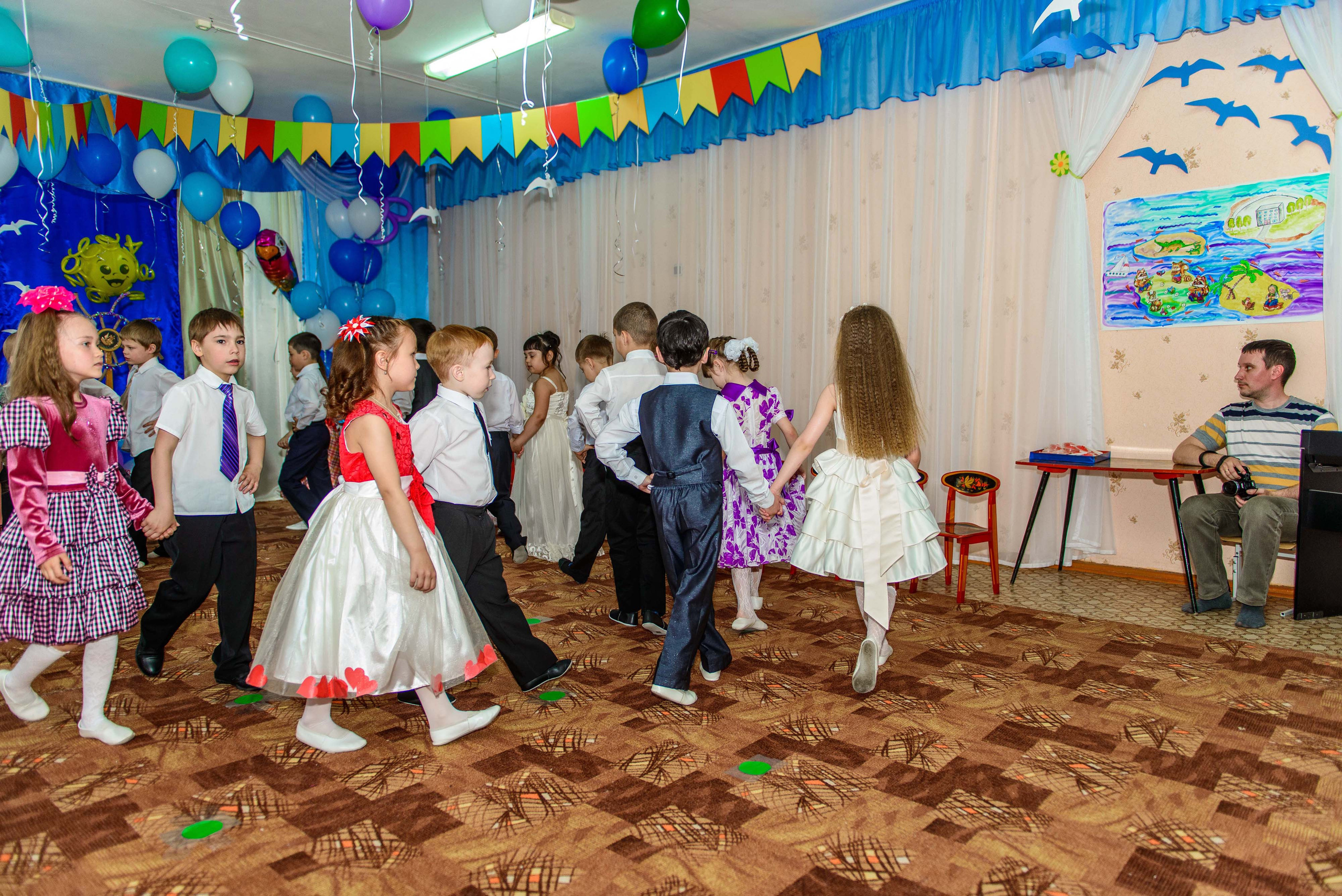 Выпускной, д. с. № 391 28.05.2015, Екатеринбург. Свадебный фотограф на Урале Виктор Соколов